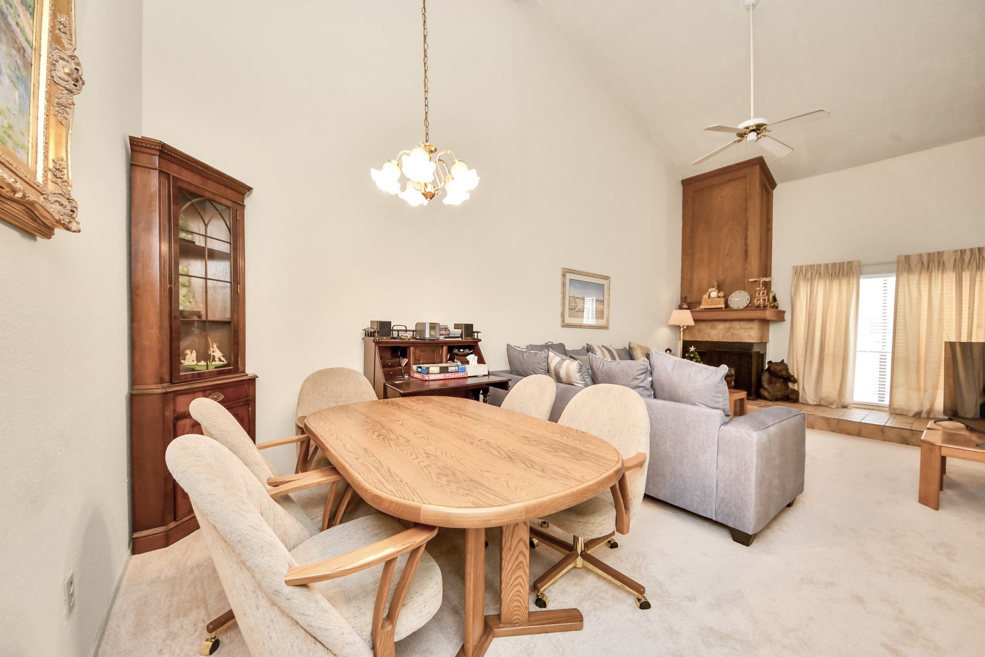 9433 Pagewood Ln, Houston, TX 77063 9433 Pagewood Ln, Houston, TX 77063