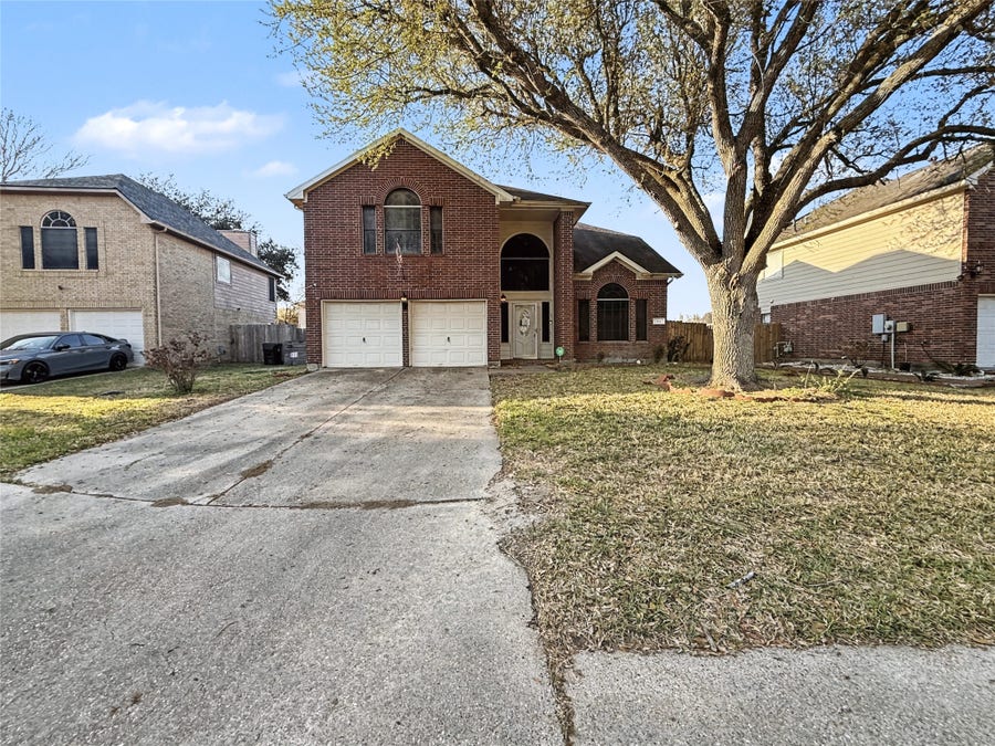 Property photo for 914 Chase Creek Circle, Bacliff, TX