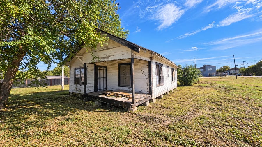 Property photo for 9802 Lanewell Street, Houston, TX