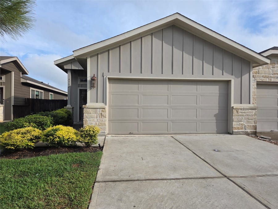 Property photo for 9752 Grosbeak Lane, Magnolia, TX