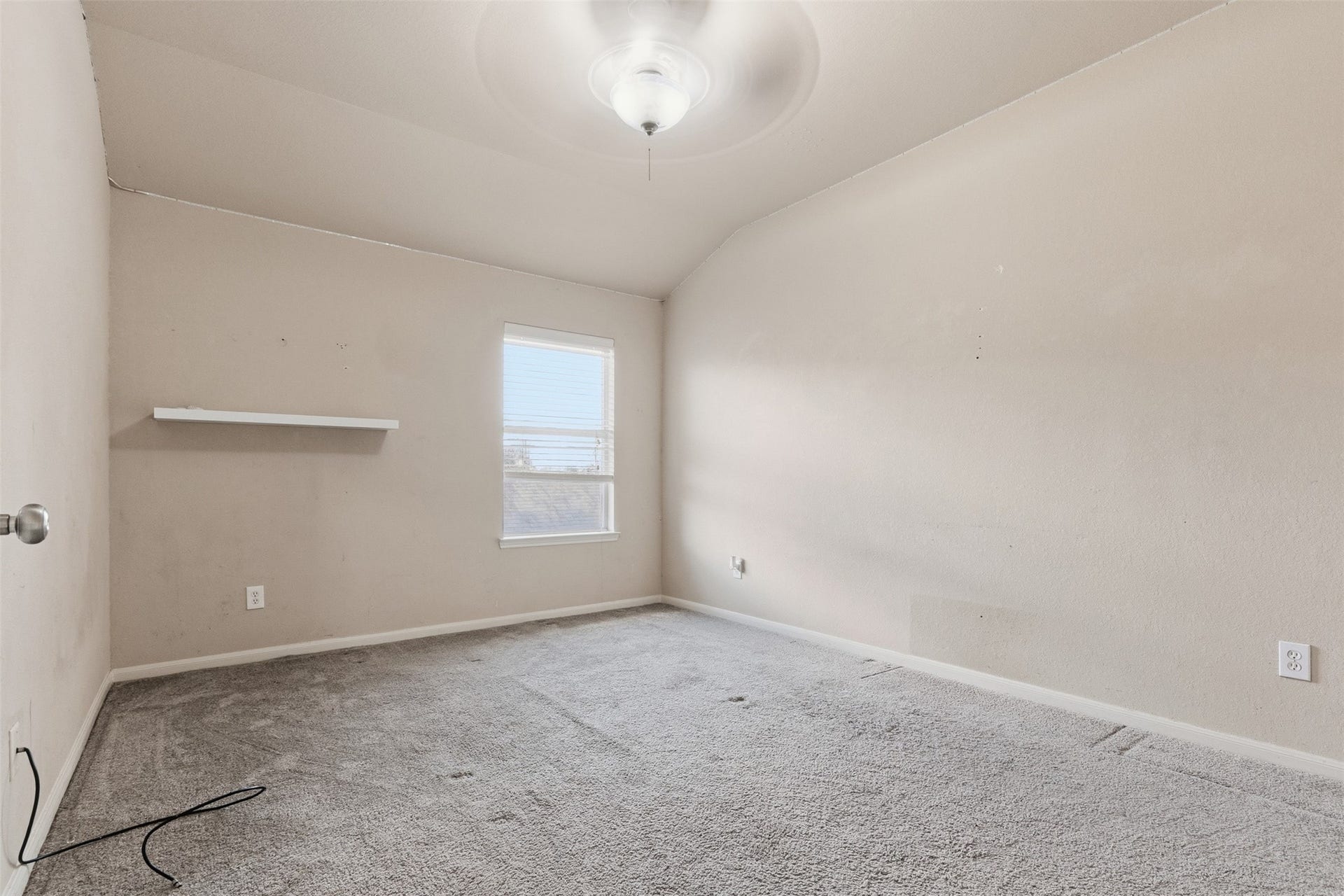 4112 S Meridian Greens Drive, Dickinson, TX 77539 Final secondary bedroom