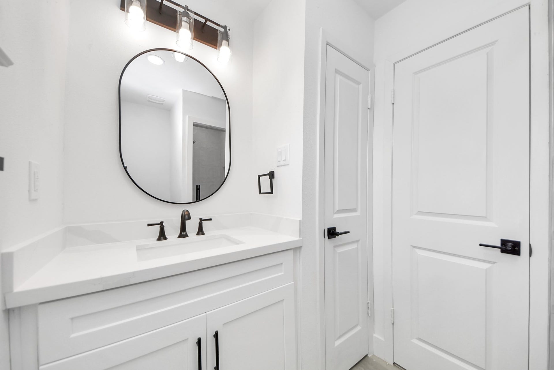 1101 Flint Street, Houston, TX 77029 1101 Flint Street, Houston, TX 77029
