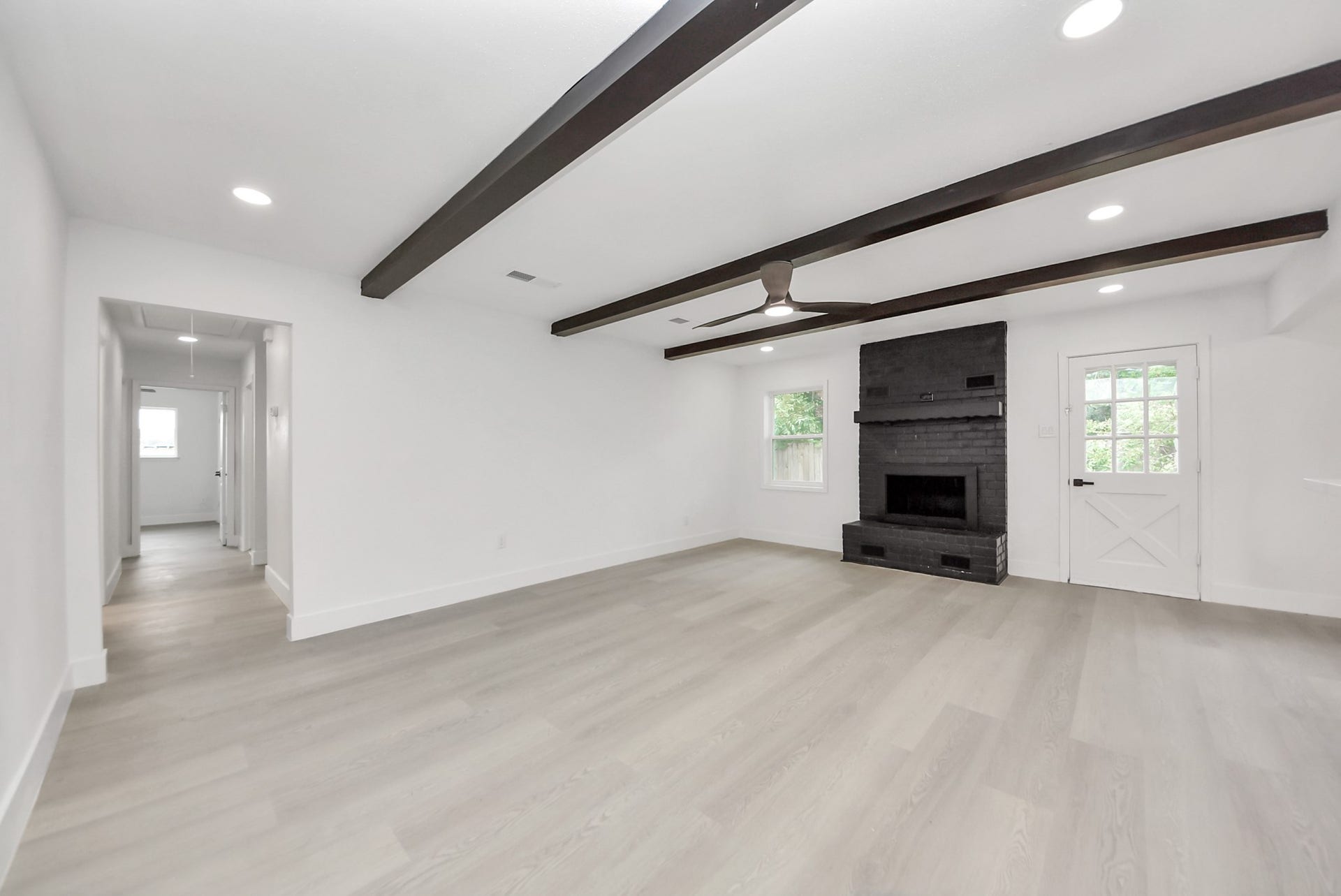 1101 Flint Street, Houston, TX 77029 1101 Flint Street, Houston, TX 77029