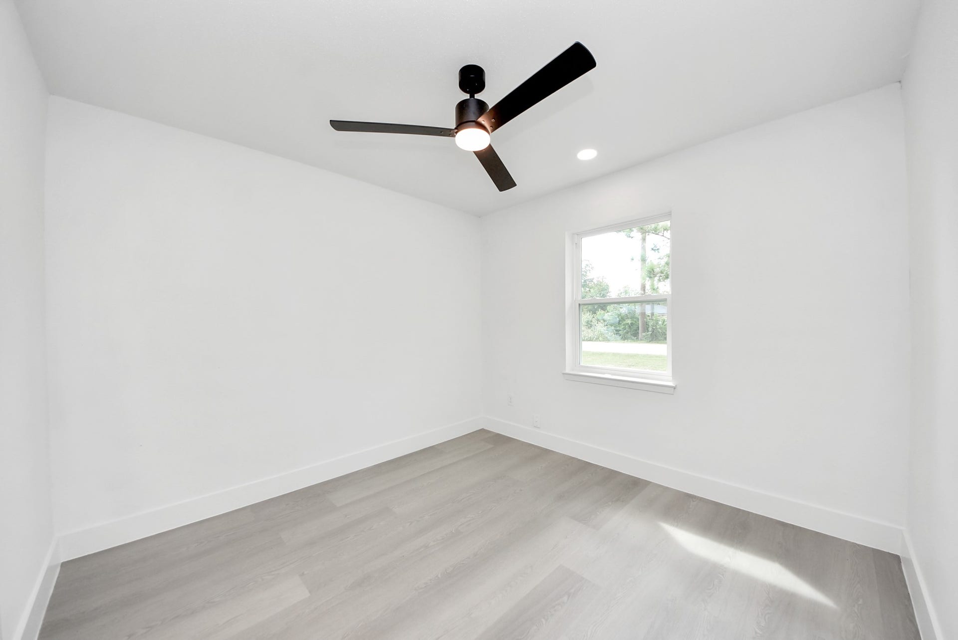 1101 Flint Street, Houston, TX 77029 1101 Flint Street, Houston, TX 77029