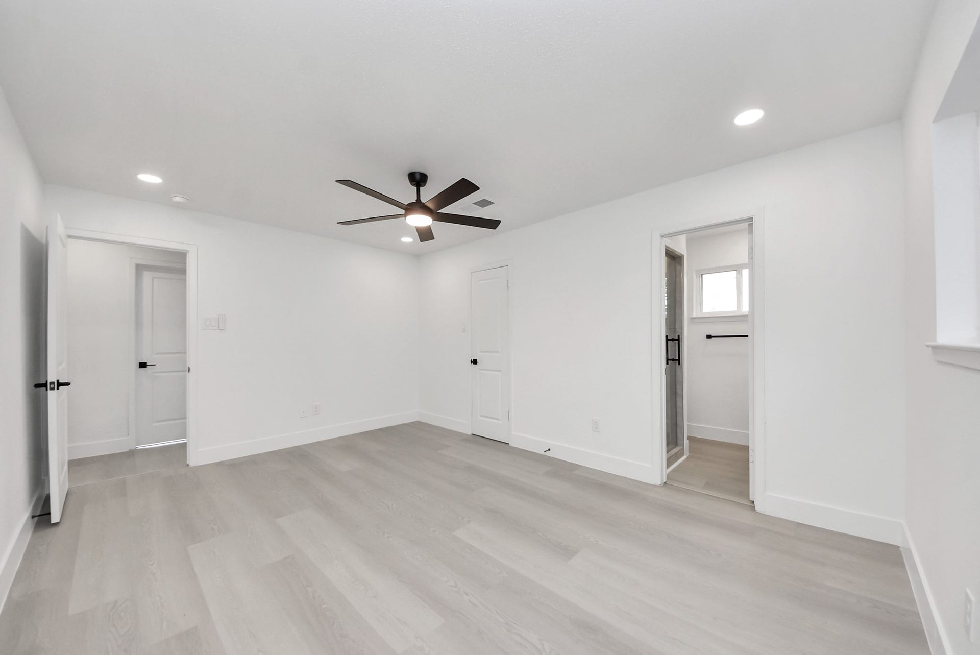1101 Flint Street, Houston, TX 77029 1101 Flint Street, Houston, TX 77029