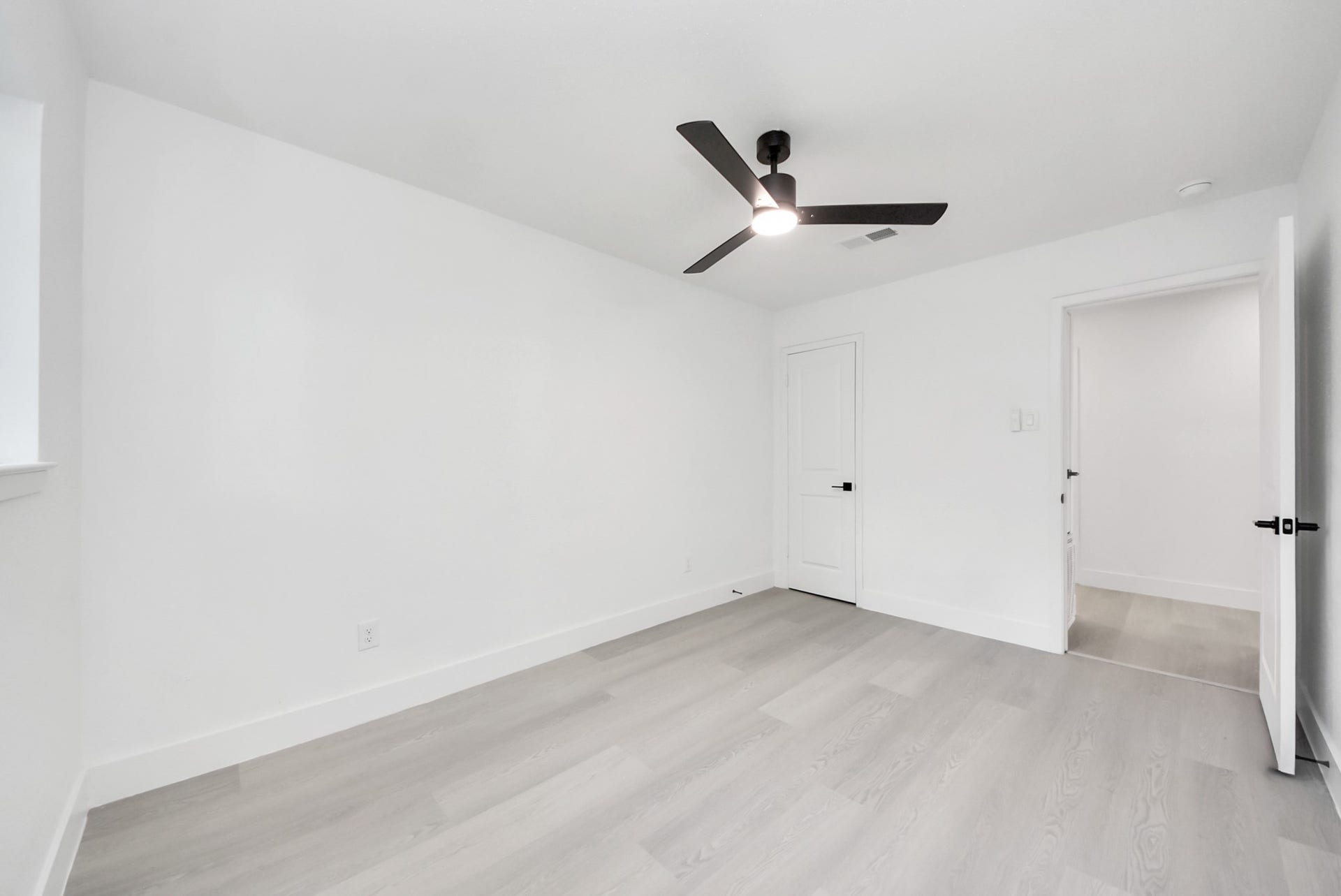 1101 Flint Street, Houston, TX 77029 1101 Flint Street, Houston, TX 77029