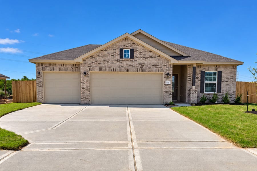 Property photo for 900 Woodhaven Lakes Drive, La Marque, TX