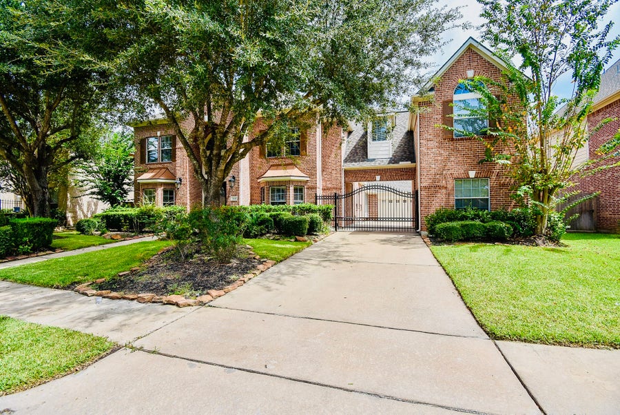 Property photo for 1611 Whitfield Street, Sugar Land, TX