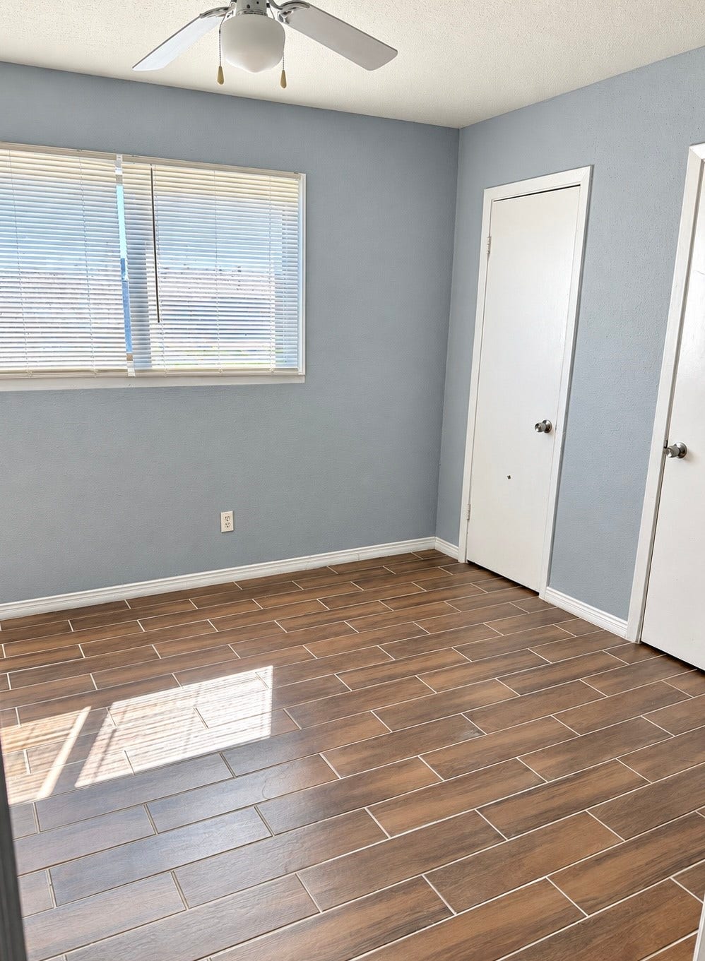 600 S Allen Genoa Road, #B10, South Houston, TX 77587 Bedroom