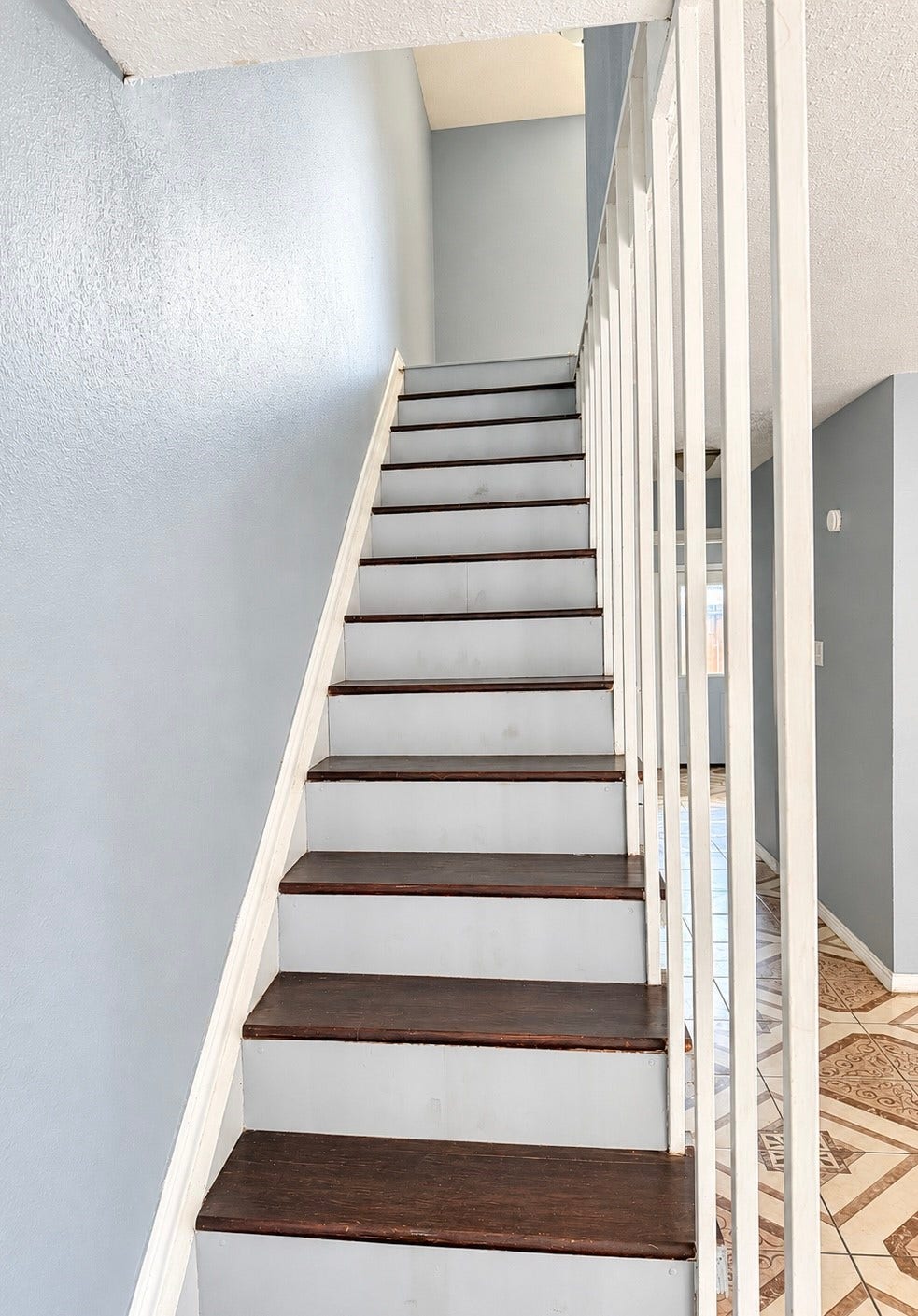 600 S Allen Genoa Road, #B10, South Houston, TX 77587 Stairs