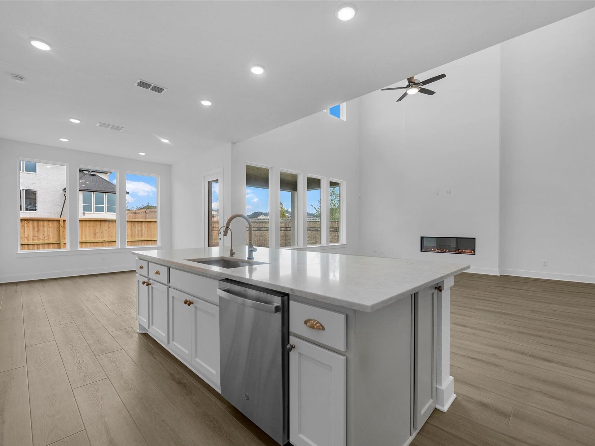 8039 Leaf Drift Court, Fulshear, TX 77441