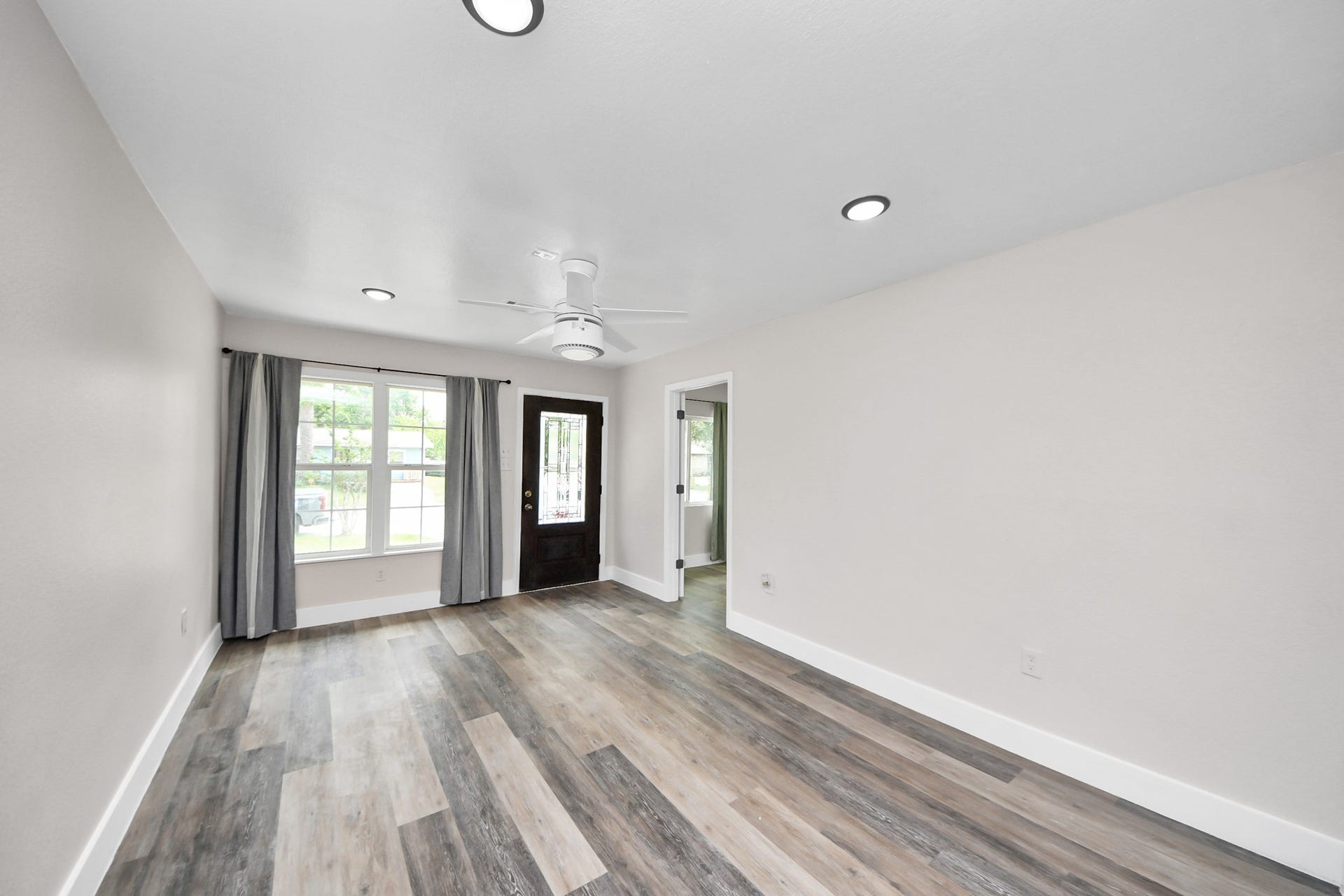 5903 Belneath Street, Houston, TX 77033