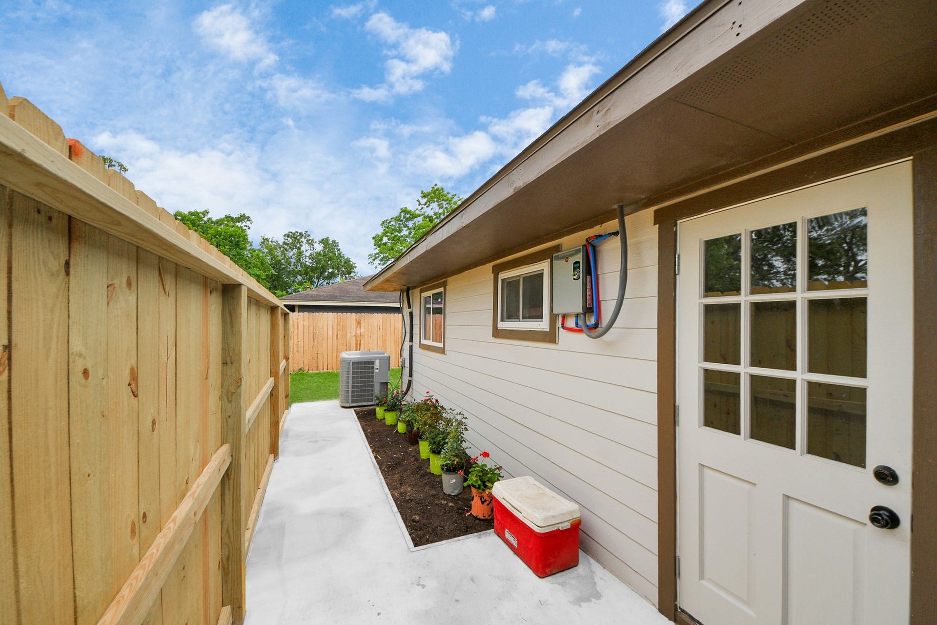 5903 Belneath Street, Houston, TX 77033