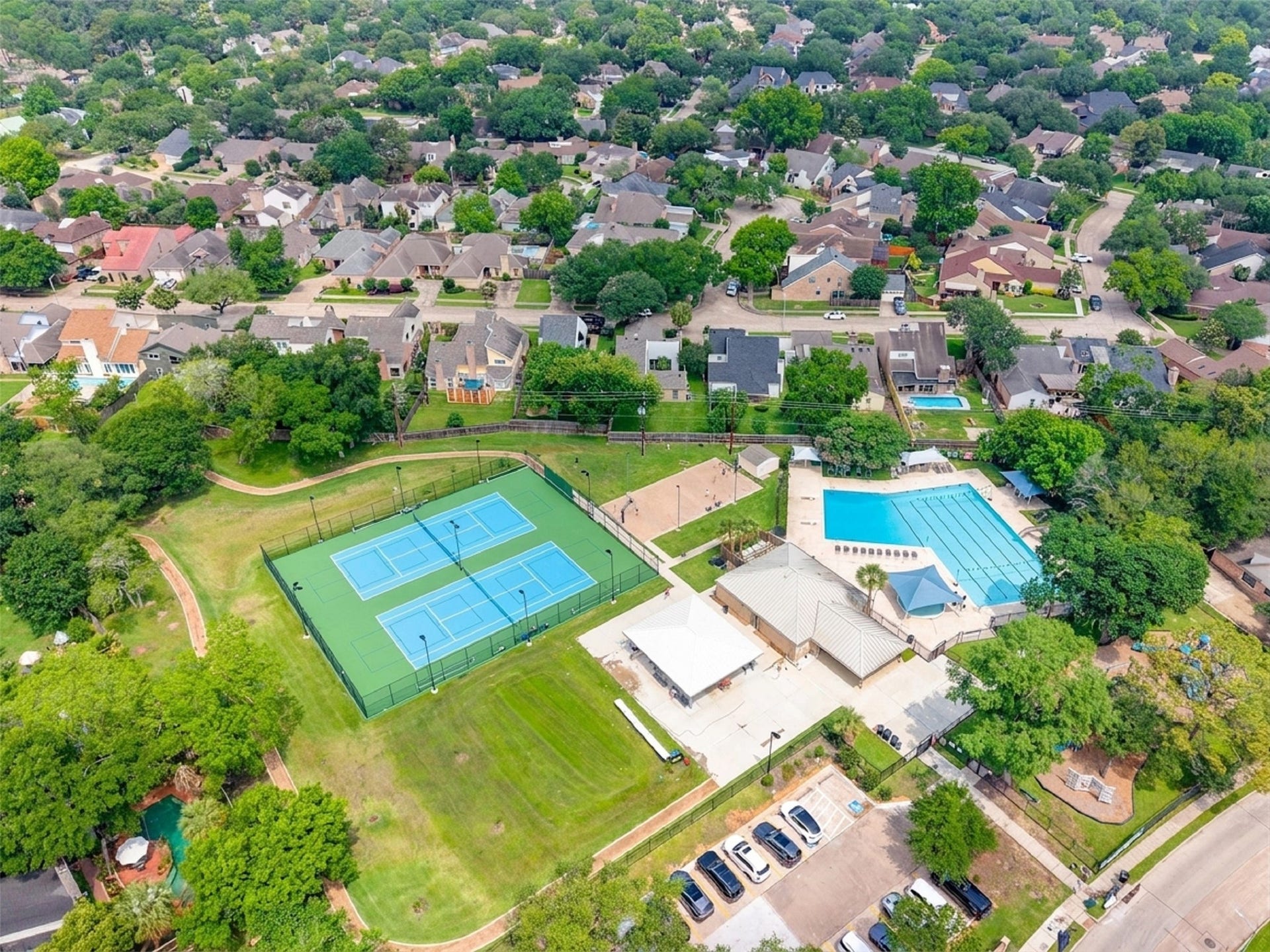 12219 Ravenmoor Drive, Houston, TX 77077 Second clubhouse, located on Riverview Dr.