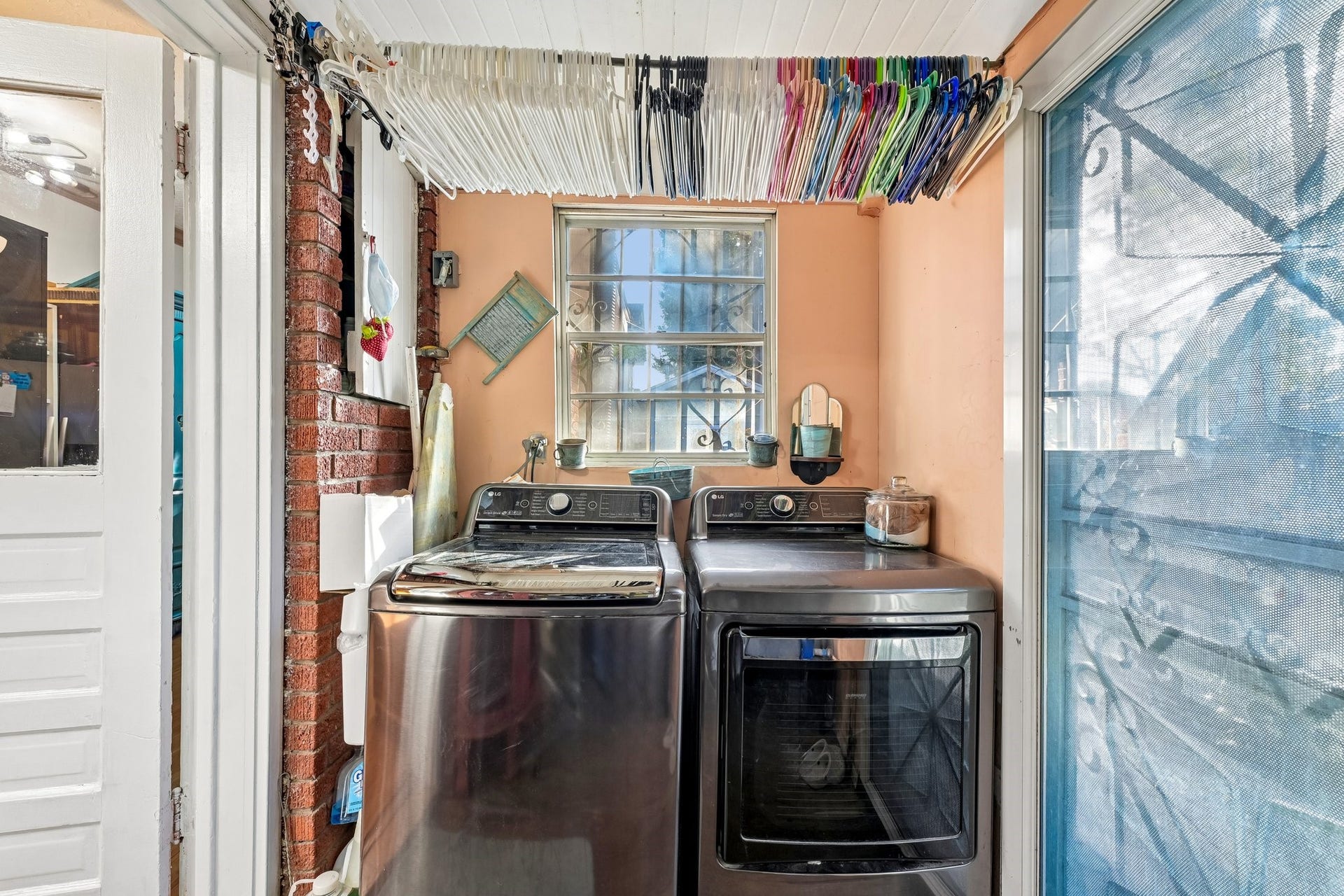 1466 Lawson Street, Houston, TX 77023 Broadmoor Utility