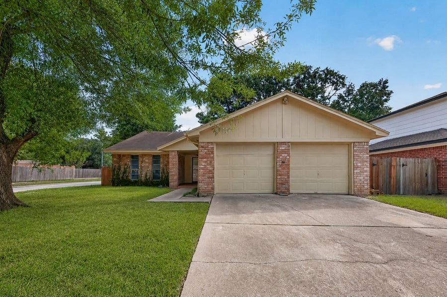 Property photo for 24050 Spring Briar Lane, Spring, TX