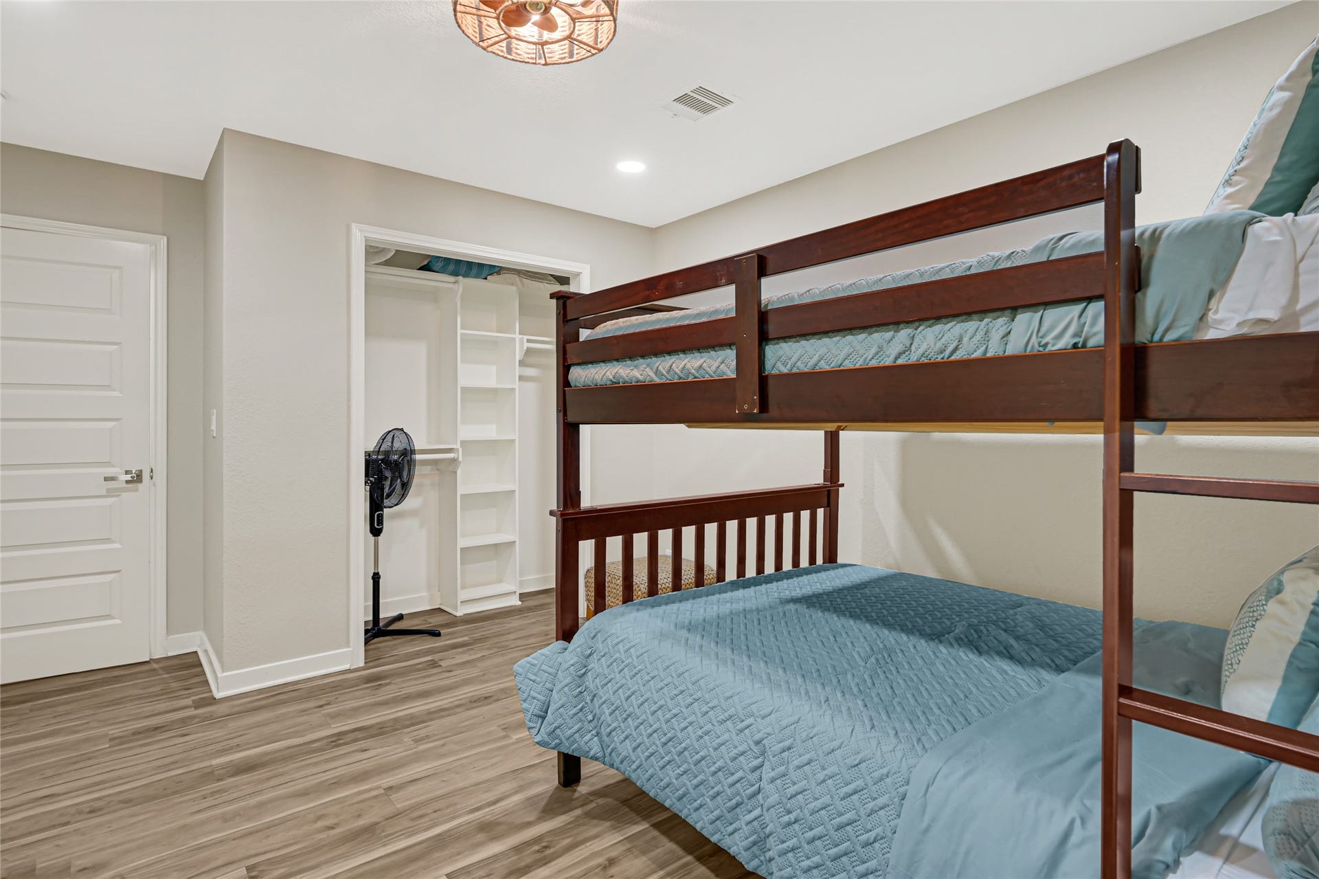 1303 Bowie Street, La Marque, TX 77568 1303 Bowie Street, La Marque, TX 77568