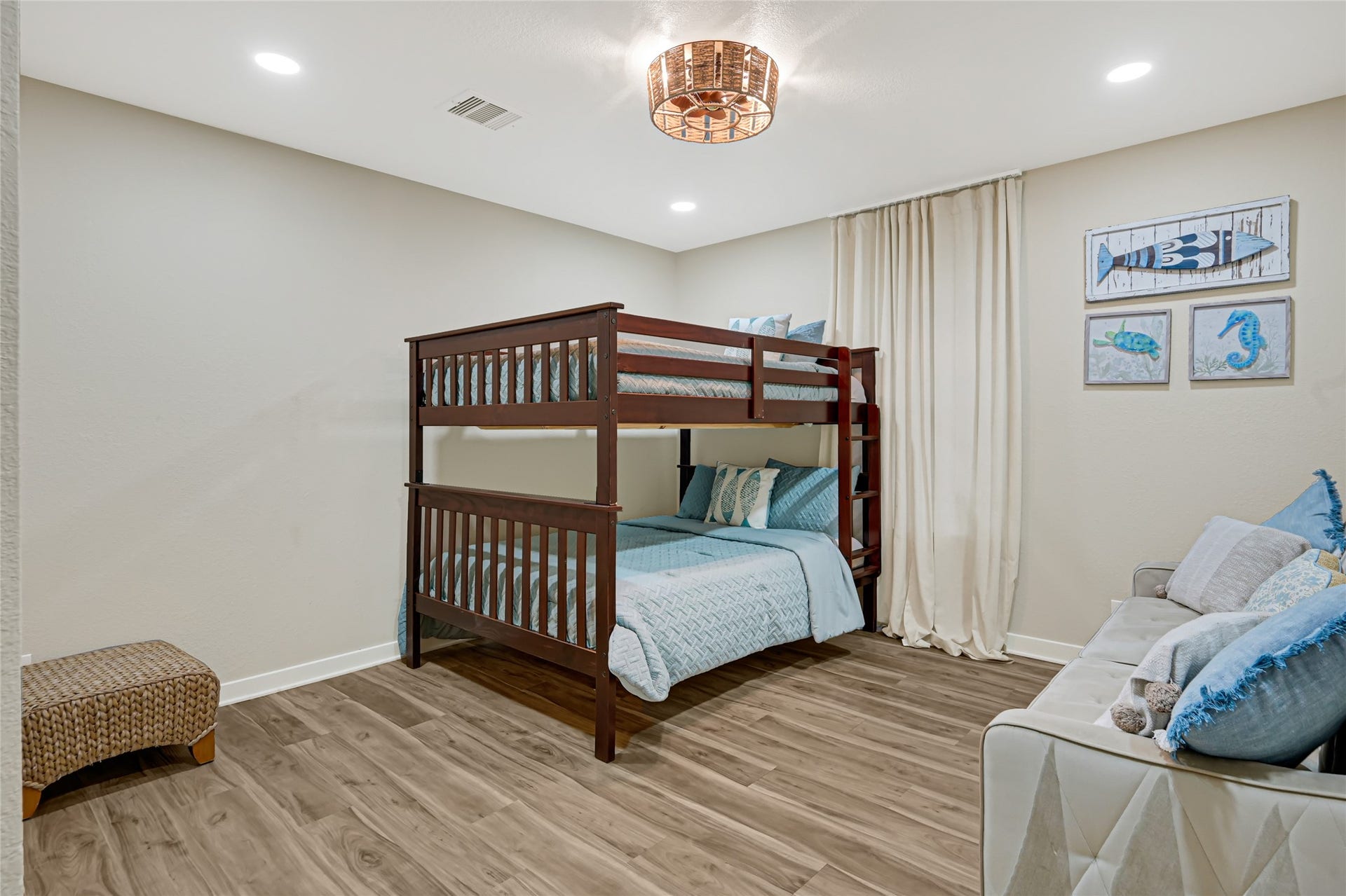 1303 Bowie Street, La Marque, TX 77568 1303 Bowie Street, La Marque, TX 77568