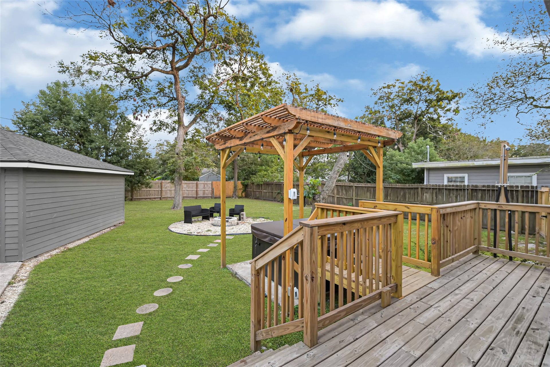 1303 Bowie Street, La Marque, TX 77568 1303 Bowie Street, La Marque, TX 77568