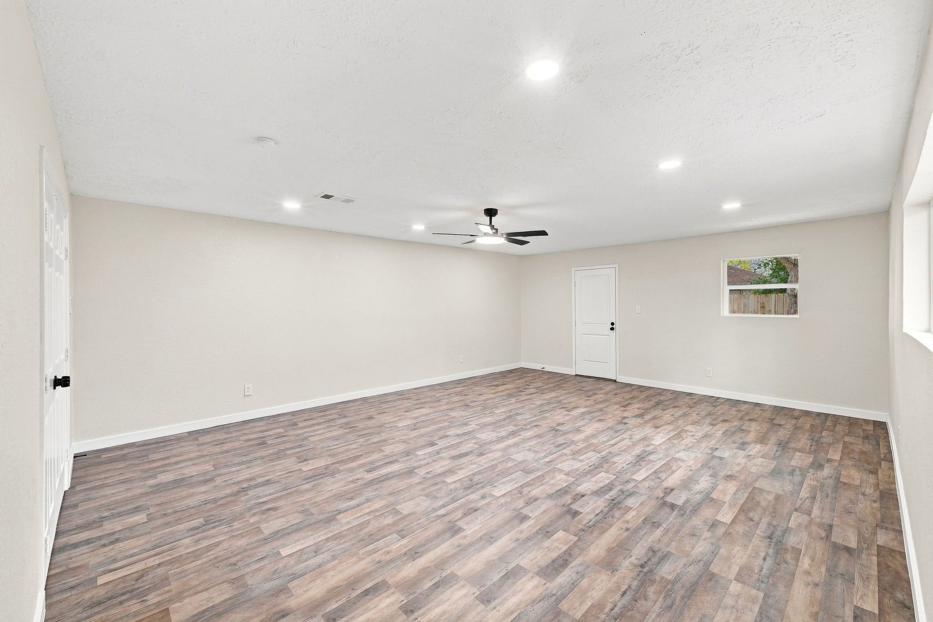 1343 Littleport Lane, Channelview, TX 77530 1343 Littleport Lane, Channelview, TX 77530