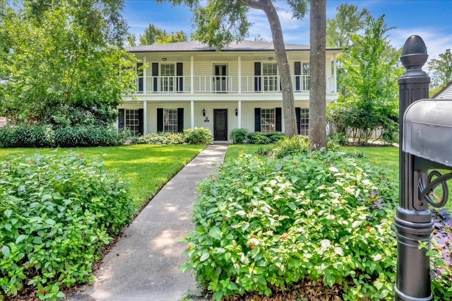 Property photo for 4026 Laurel Grove Drive, Taylor Lake Village, TX