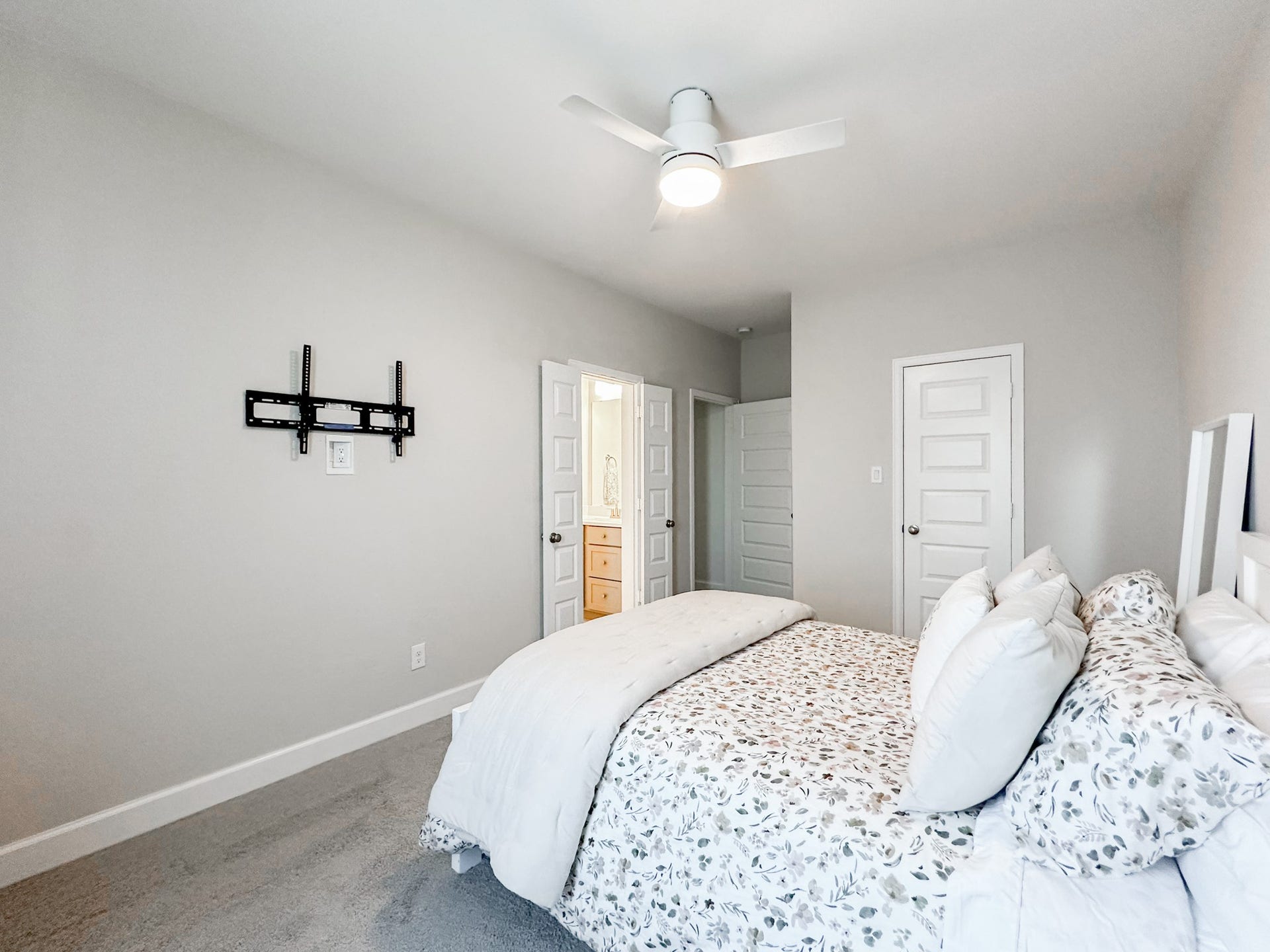 331 Texoma Plains Drive, Conroe, TX 77304
