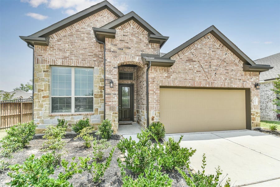 Property photo for 27025 Sofia Forest Drive, Magnolia, TX
