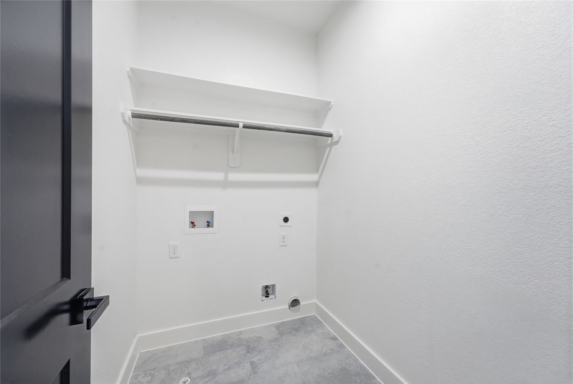 4653 Phlox Street, Houston, TX 77051 4653 Phlox Street, Houston, TX 77051