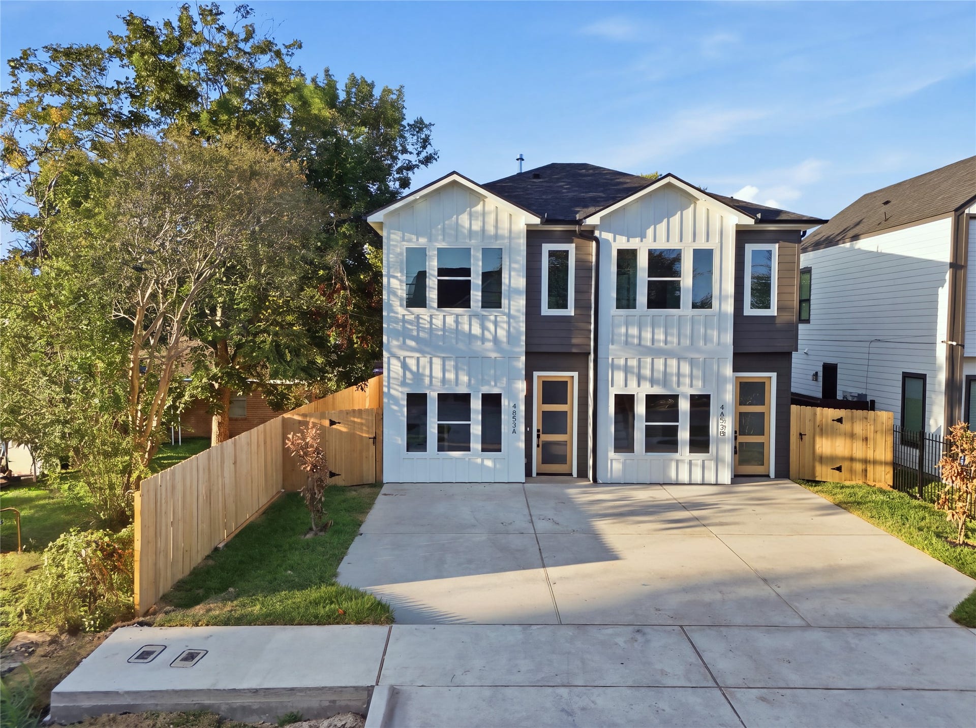 4653 Phlox Street, Houston, TX 77051 4653 Phlox Street, Houston, TX 77051