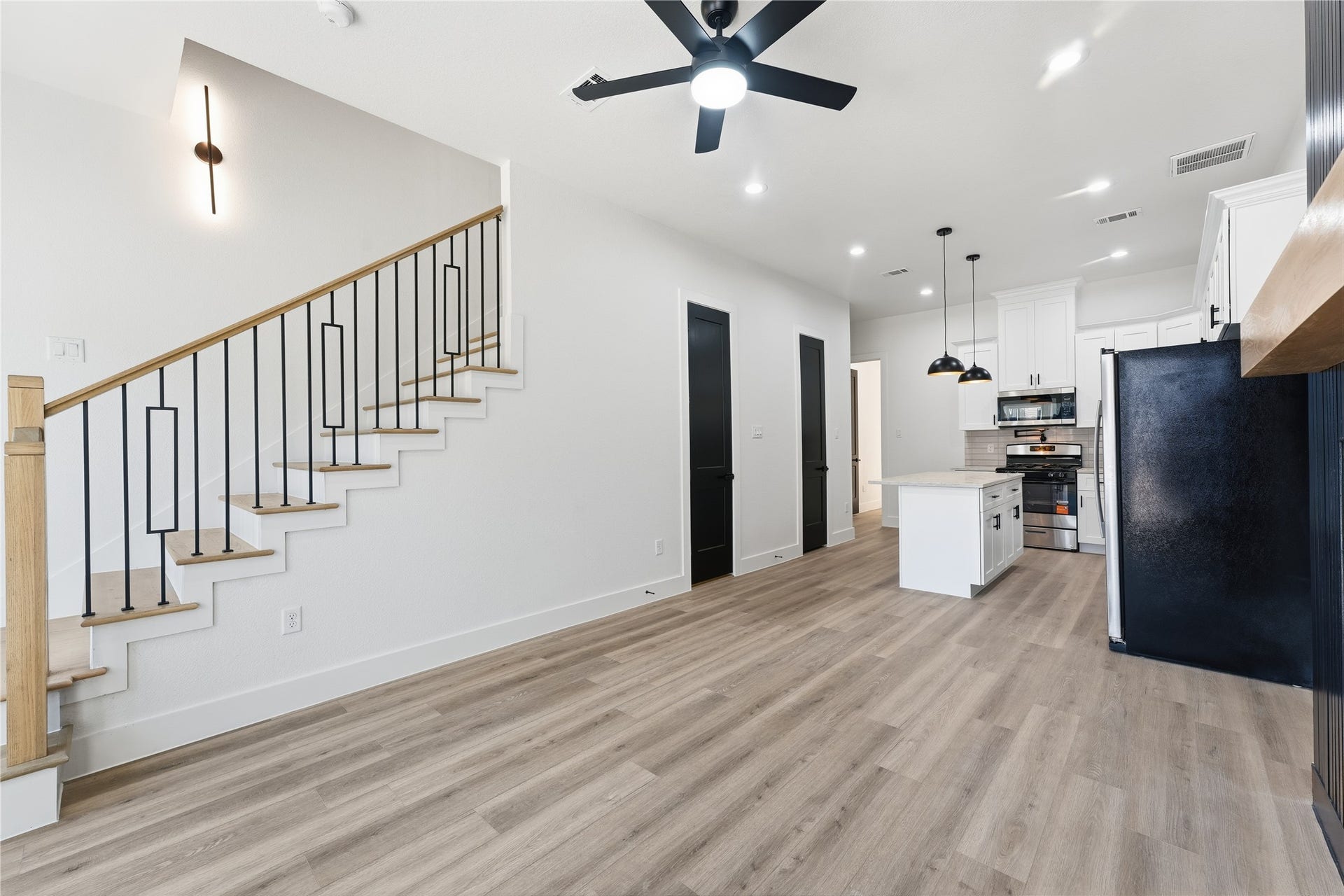 4653 Phlox Street, Houston, TX 77051 4653 Phlox Street, Houston, TX 77051