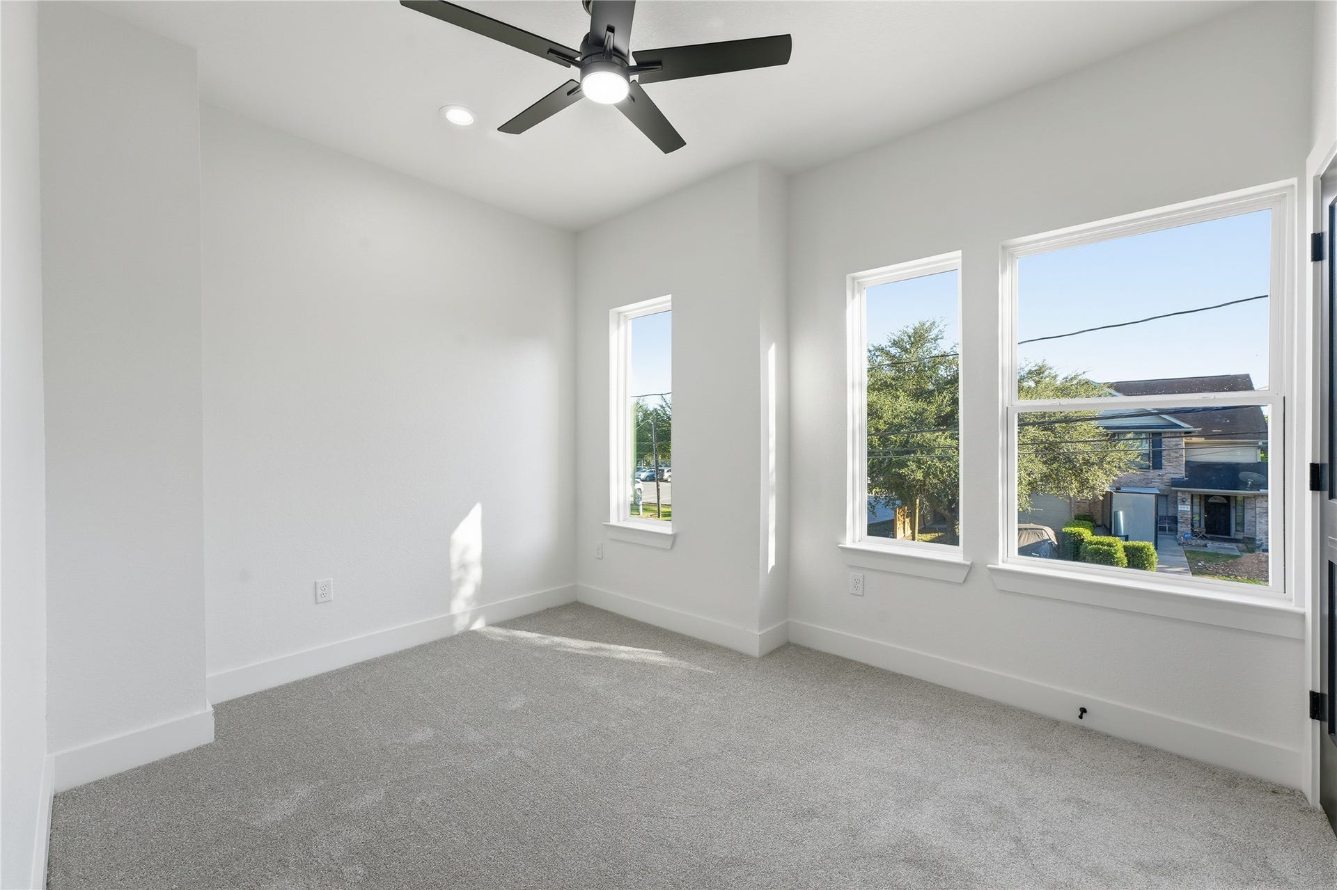 4653 Phlox Street, Houston, TX 77051 Second Floor Bedroom