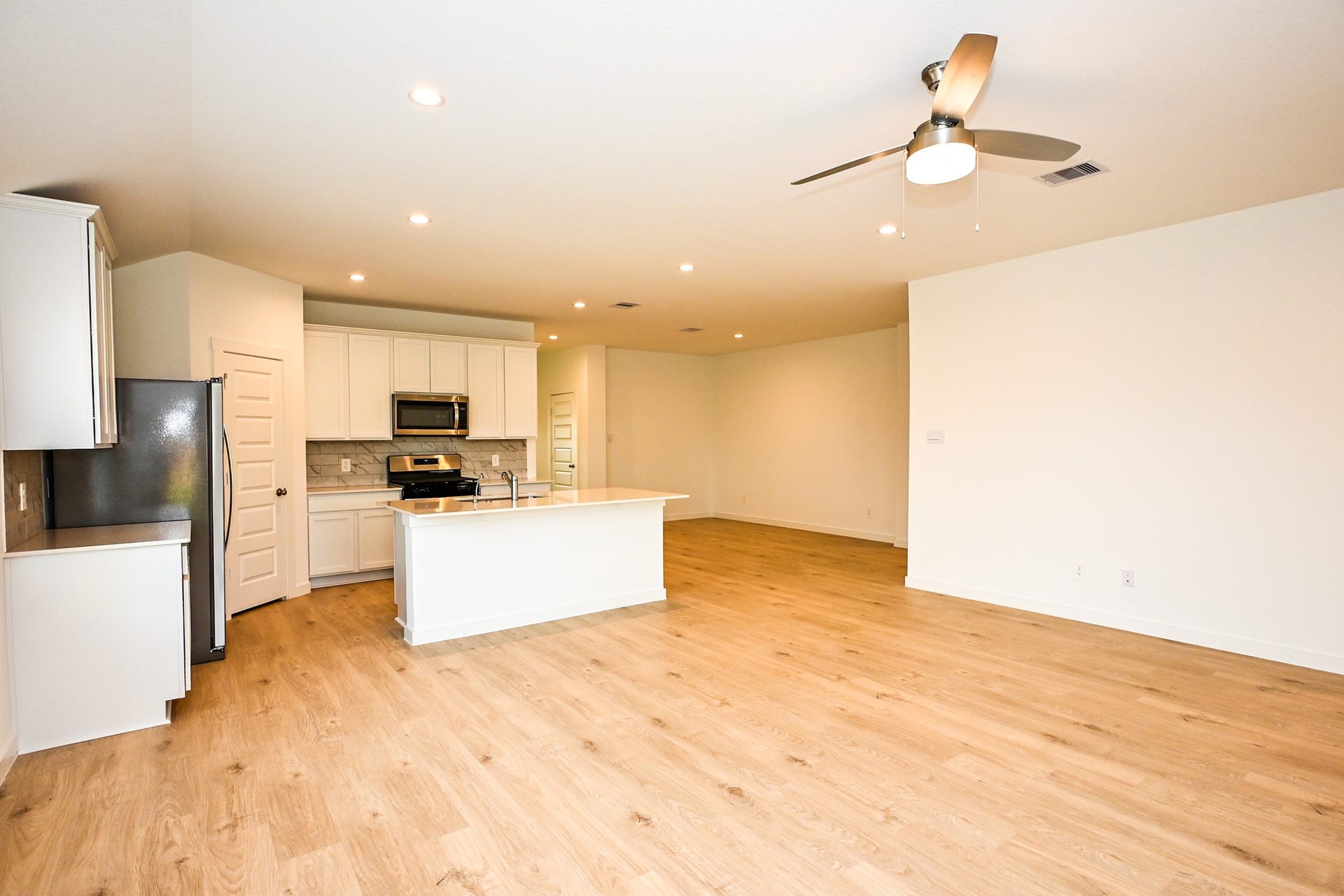 3427 Langley Bend Lane, Fulshear, TX 77441 3427 Langley Bend Lane, Fulshear, TX 77441