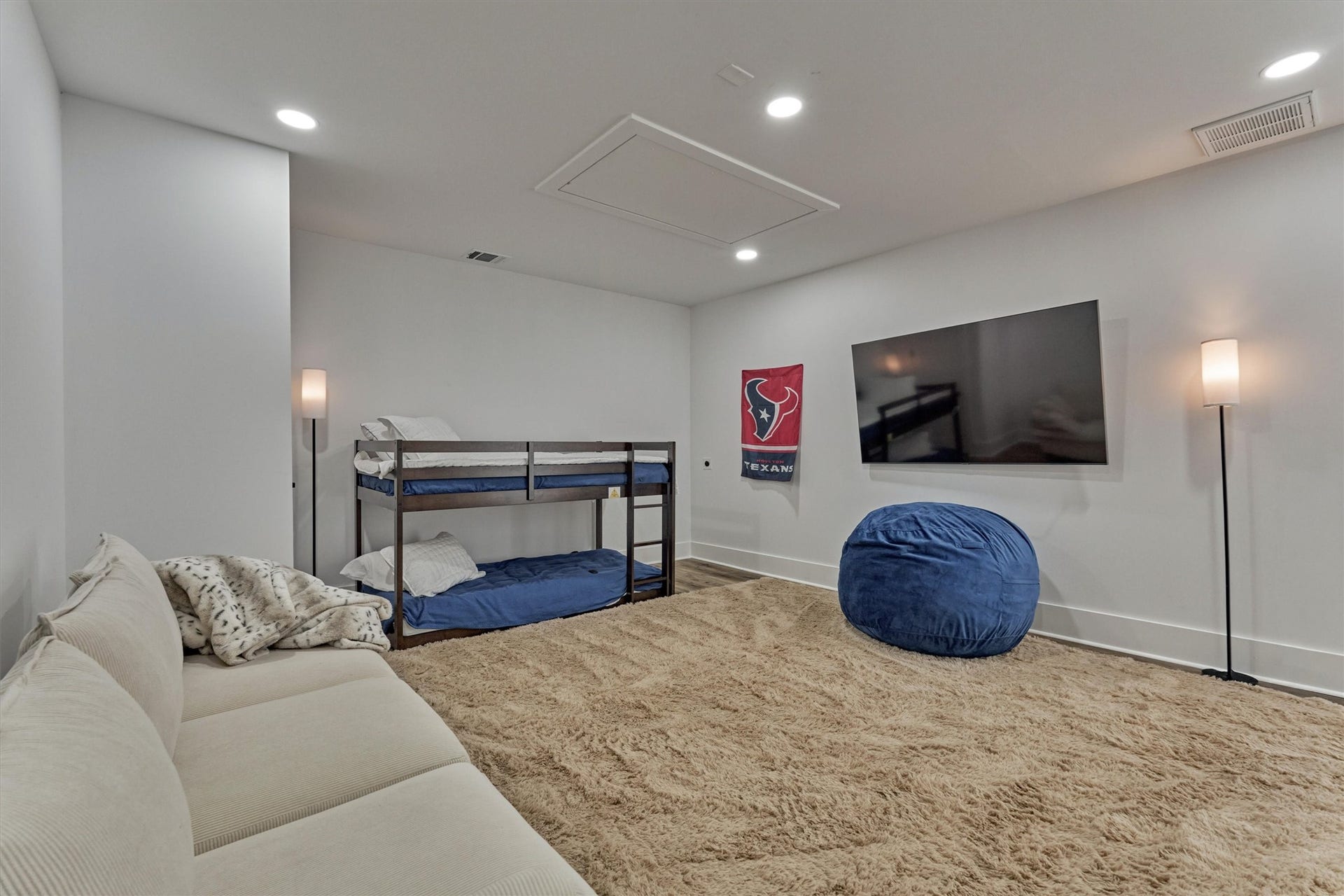 9228 Lake Conroe Drive, Conroe, TX 77304 9228 Lake Conroe Drive, Conroe, TX 77304