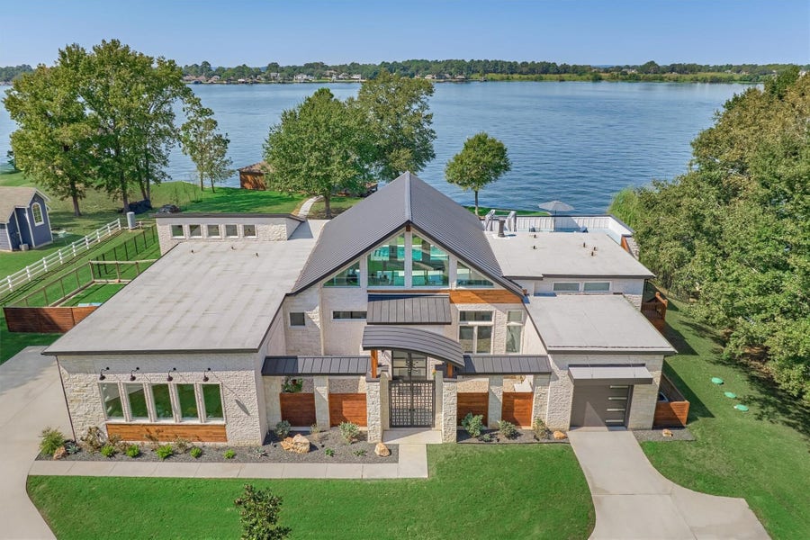 Property photo for 9228 Lake Conroe Drive, Conroe, TX