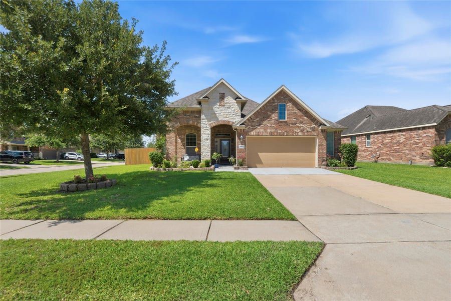 Property photo for 9403 Vista Falls Court, Richmond, TX