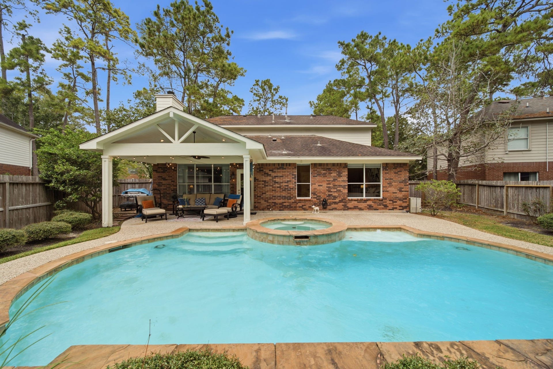 99 E Sterling Pond Circle, The Woodlands, TX 77382 99 E Sterling Pond Circle, The Woodlands, TX 77382