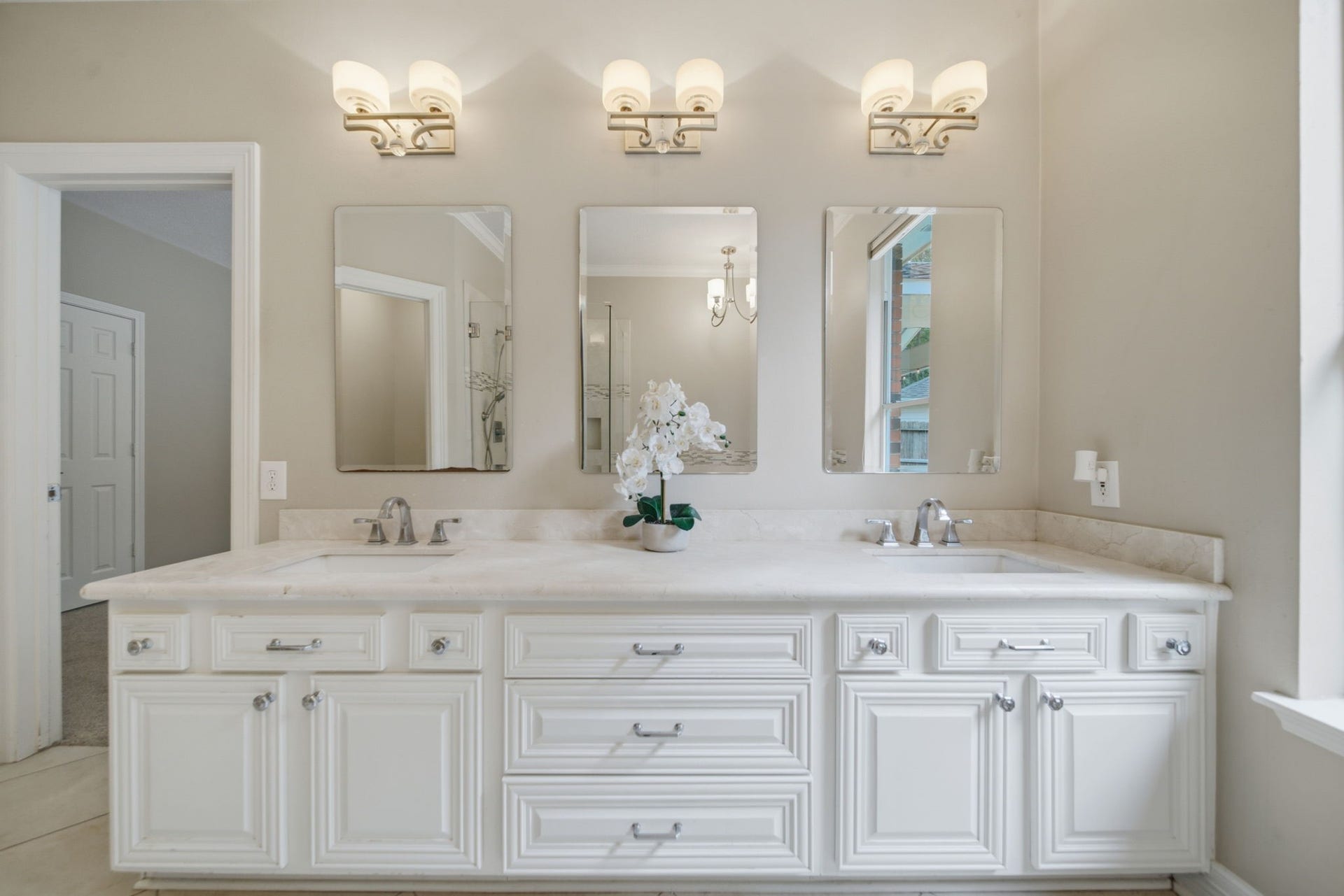 99 E Sterling Pond Circle, The Woodlands, TX 77382 99 E Sterling Pond Circle, The Woodlands, TX 77382