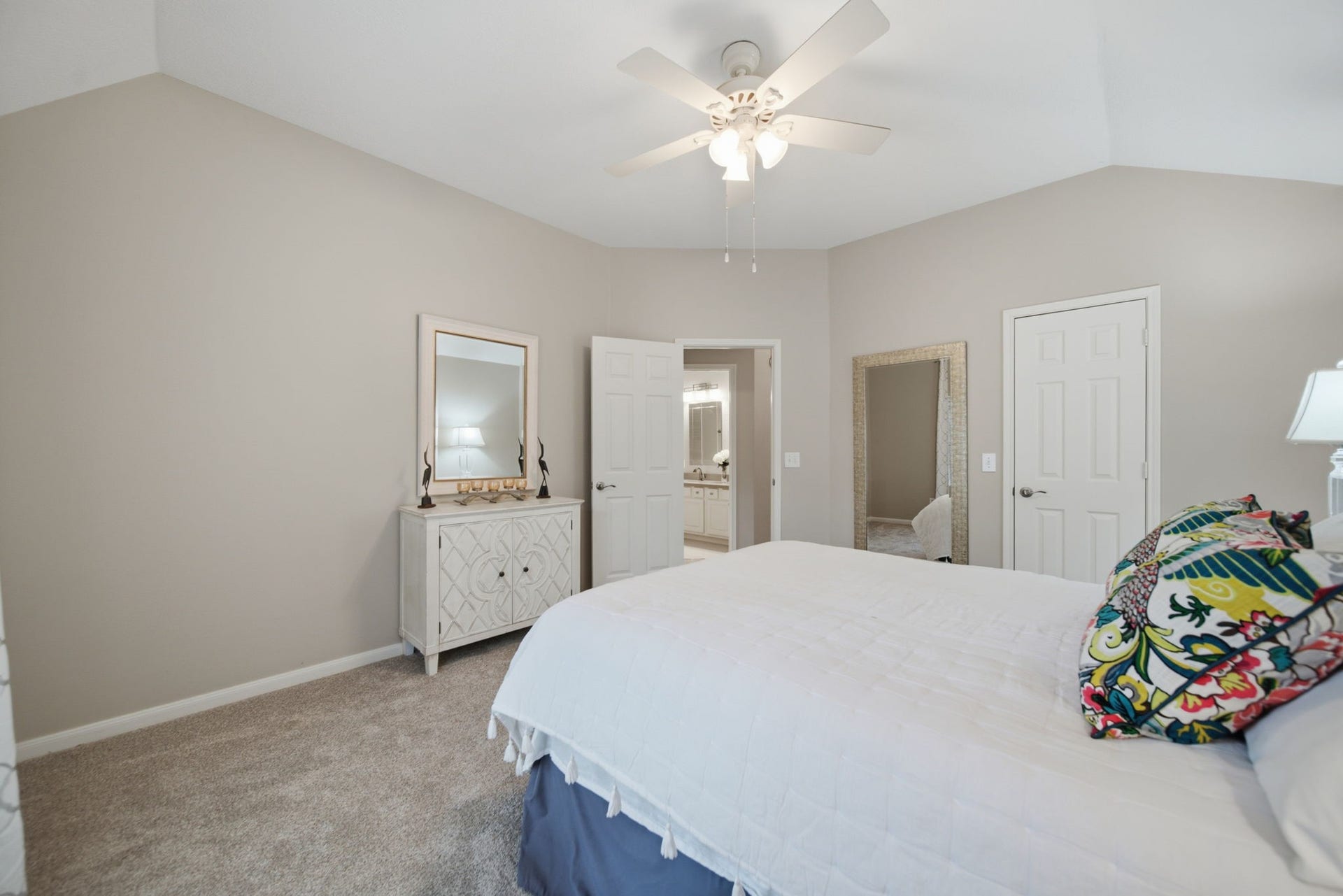 99 E Sterling Pond Circle, The Woodlands, TX 77382 99 E Sterling Pond Circle, The Woodlands, TX 77382