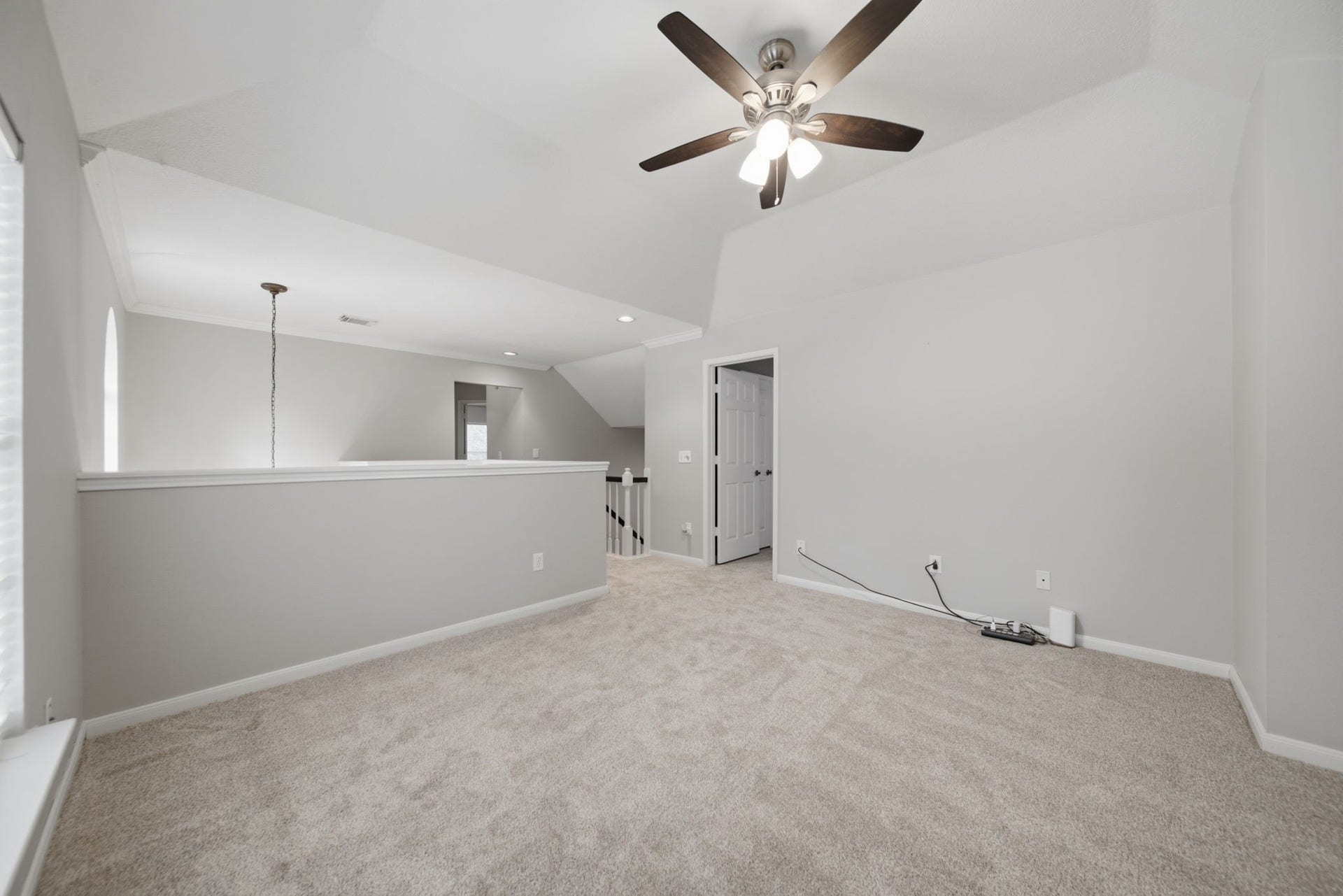 99 E Sterling Pond Circle, The Woodlands, TX 77382 99 E Sterling Pond Circle, The Woodlands, TX 77382