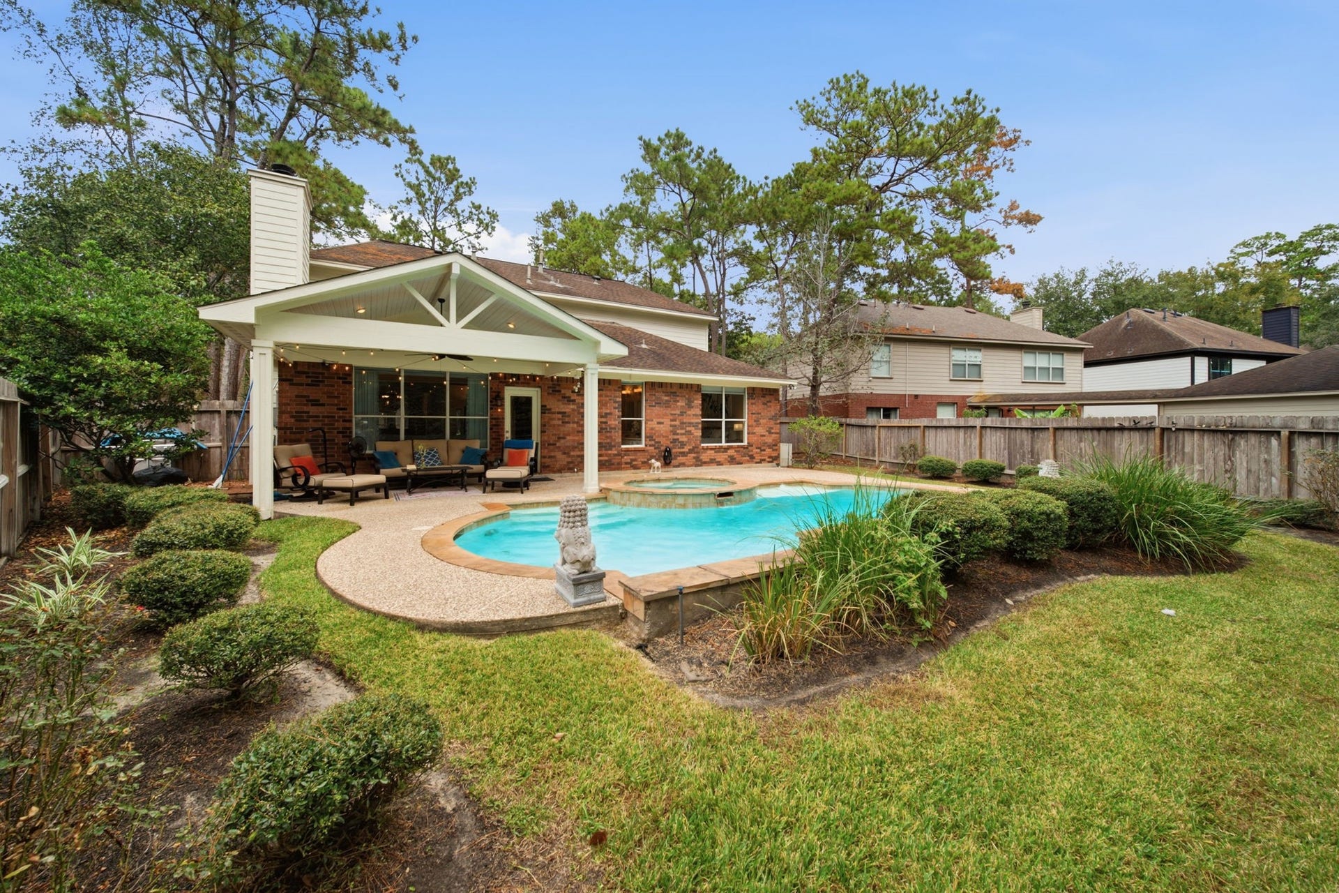 99 E Sterling Pond Circle, The Woodlands, TX 77382 99 E Sterling Pond Circle, The Woodlands, TX 77382