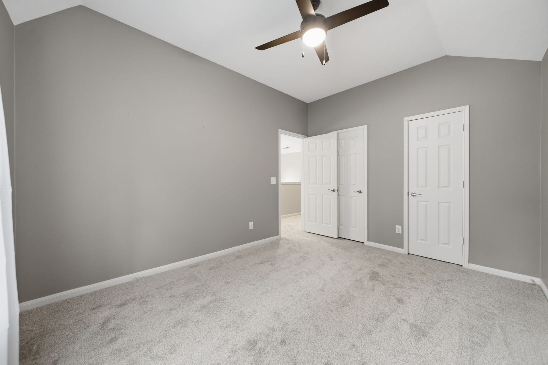 99 E Sterling Pond Circle, The Woodlands, TX 77382 99 E Sterling Pond Circle, The Woodlands, TX 77382