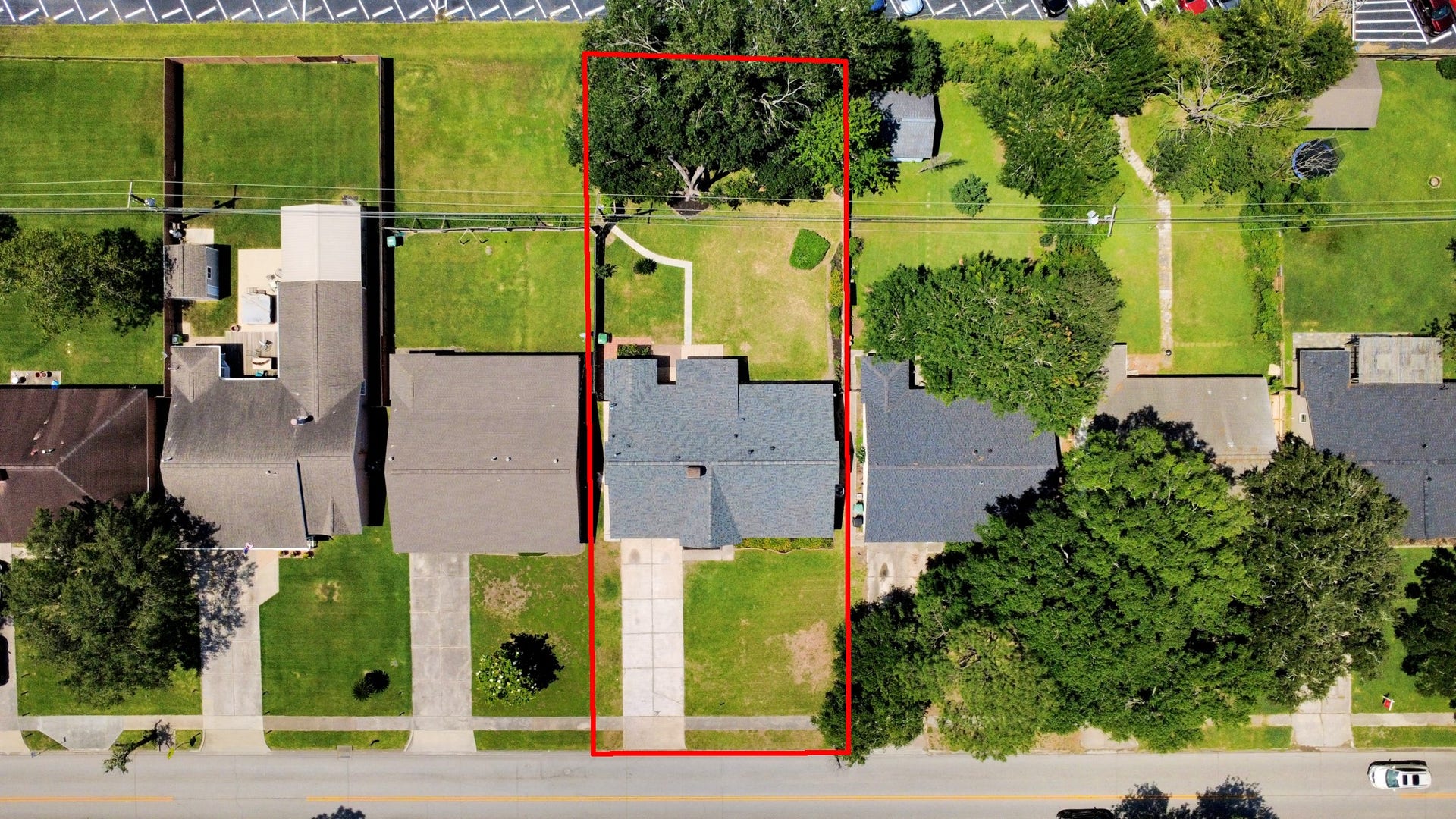 5946 Willowbend Boulevard, Houston, TX 77096 Aerial view showcasing the generous lot size and surrounding neighborhood setting.