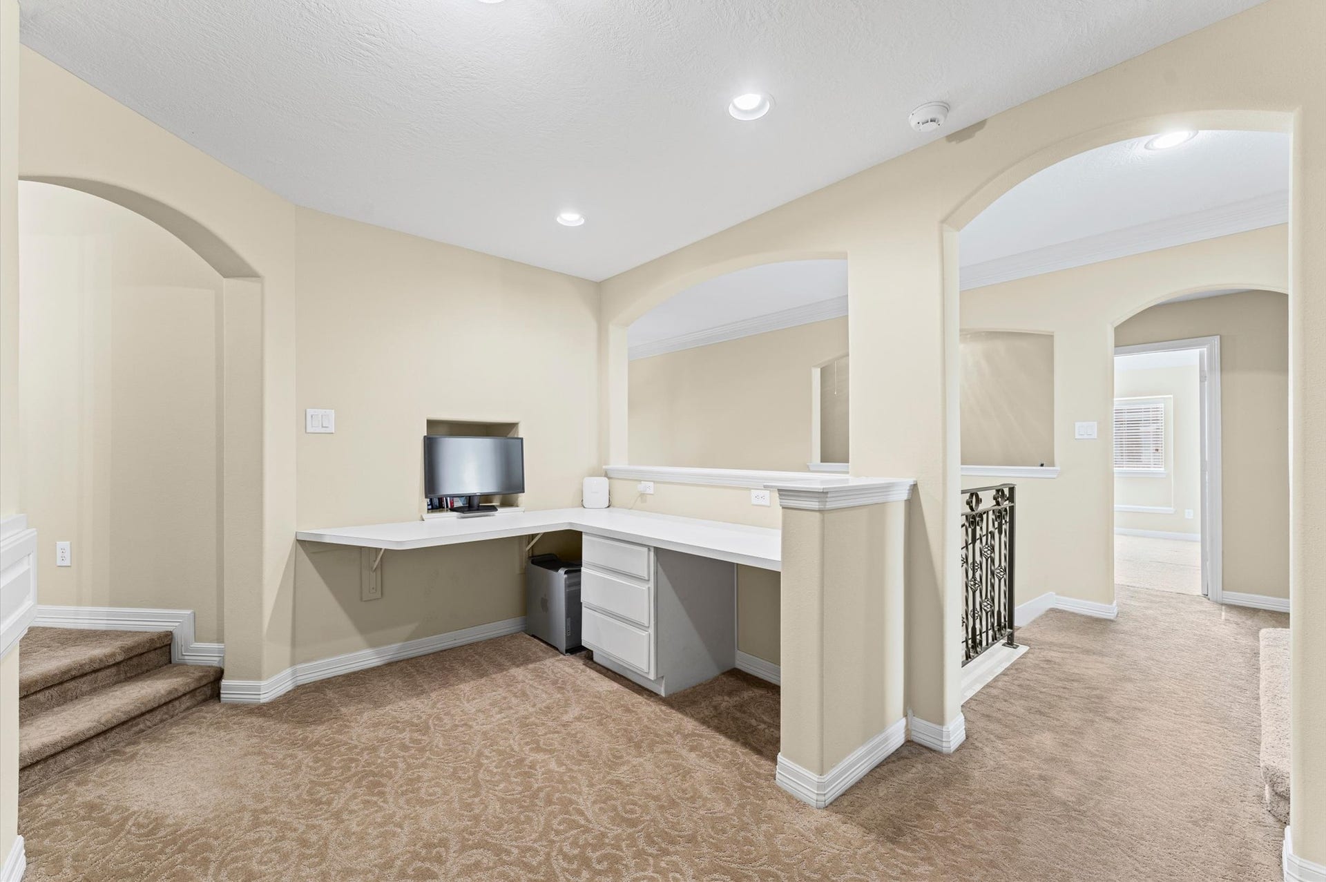 8511 Stones Throw Lane, Missouri City, TX 77459 Upstairs Study Area