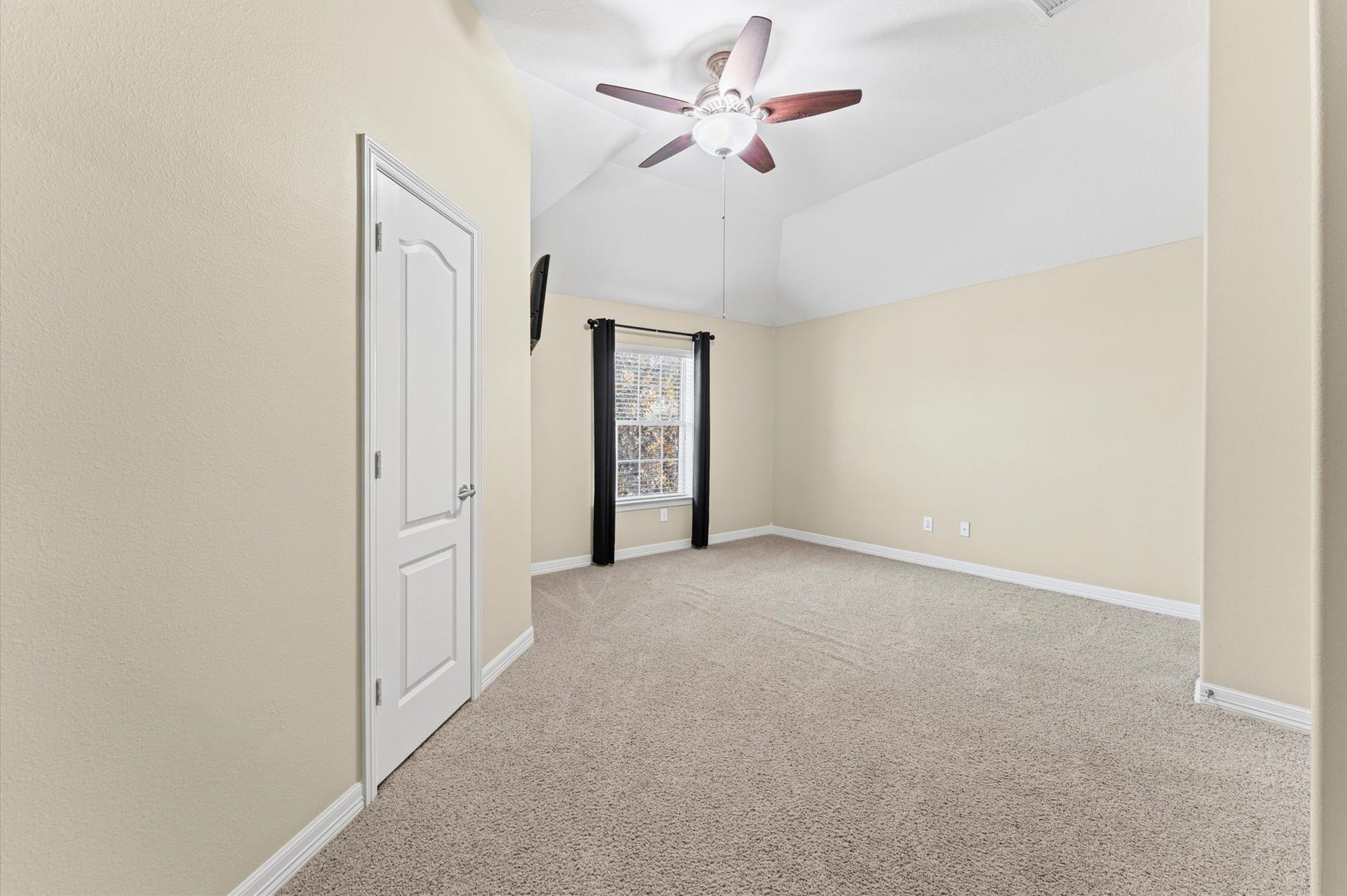 8511 Stones Throw Lane, Missouri City, TX 77459 Bedroom 1