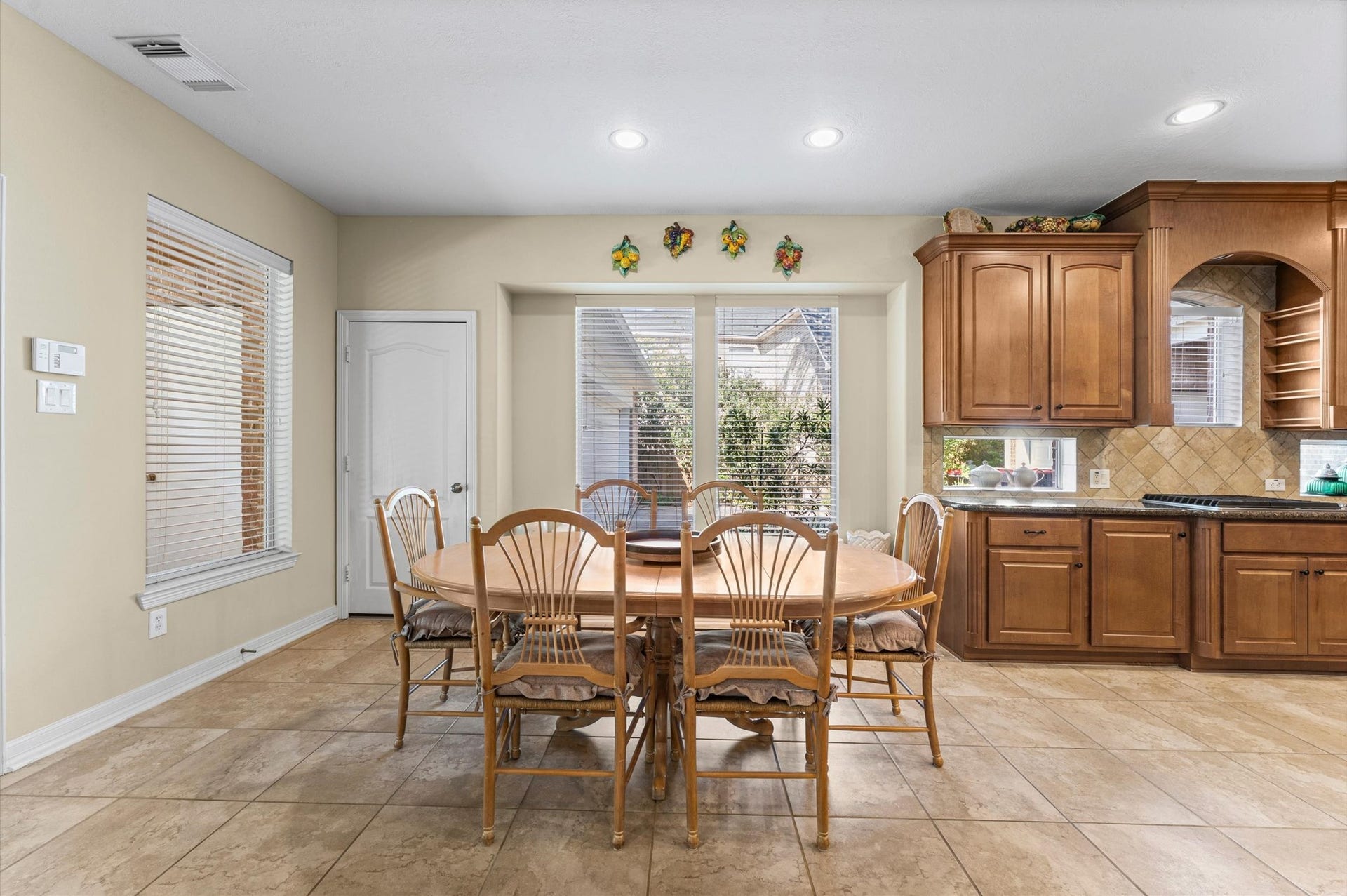 8511 Stones Throw Lane, Missouri City, TX 77459 Breakfast Area