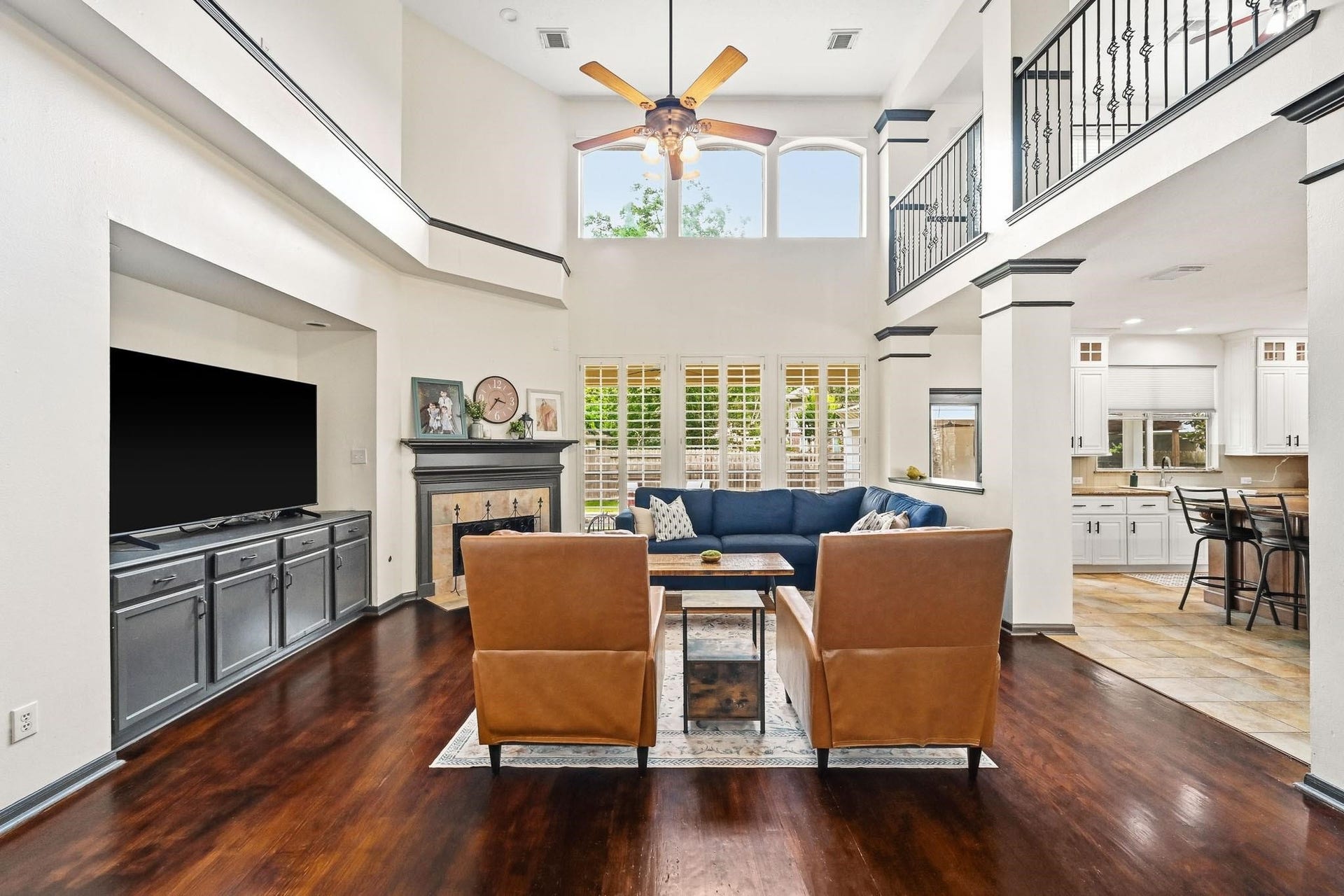3807 Oakland Circle, Missouri City, TX 77459 3807 Oakland Circle, Missouri City, TX 77459