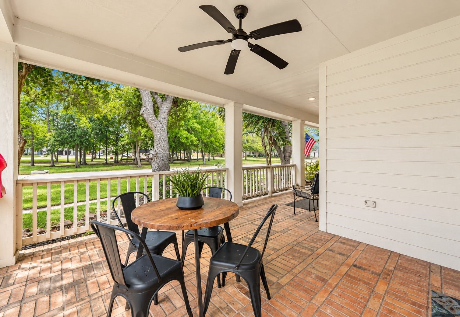 3807 Oakland Circle, Missouri City, TX 77459 3807 Oakland Circle, Missouri City, TX 77459