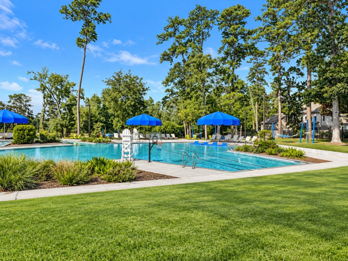 146 Dove Springs Court, Conroe, TX 77304 Spend the day relaxing at the
neighborhoods resort-style pool
under the luxurious umbrellas or in
the shaded hammocks.