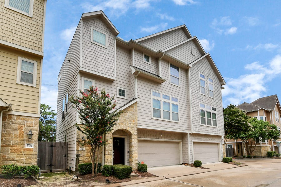 Property photo for 3323 Home Point Drive, Houston, TX