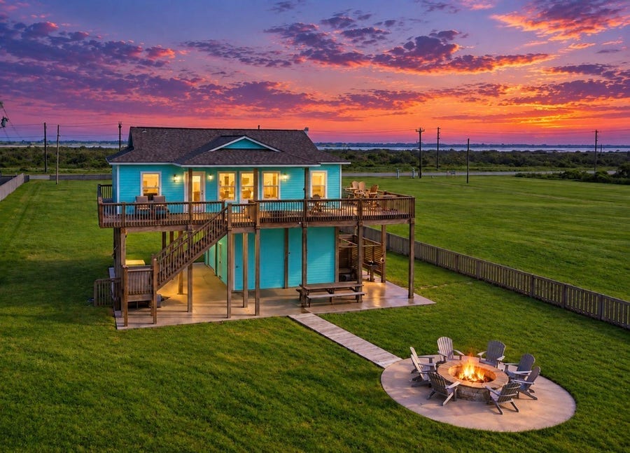 Property photo for 948 Barkley Street, Gilchrist, TX
